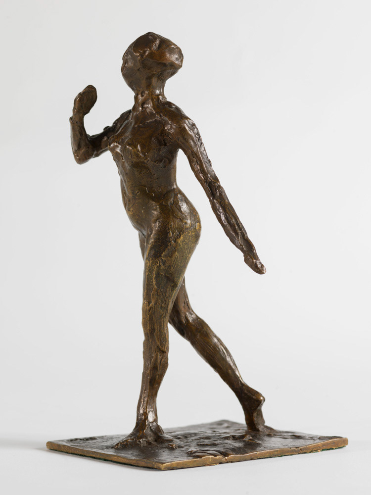 Degas, Edgar. "Danseuse saluant". Bronze. 1854. Musée des Beaux-Arts de la Ville de Paris, Petit Palais. © Julien vidal / Roger-Viollet