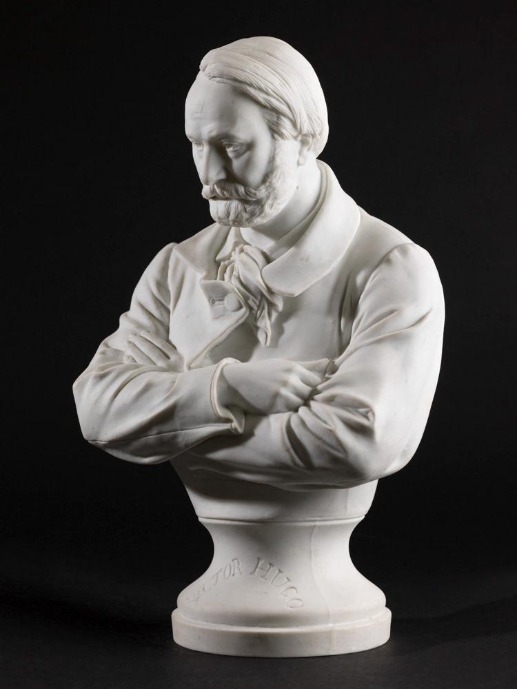 Leboeuf, Louis-Joseph. "Victor Hugo". Biscuit. Paris, Maison de Victor Hugo. © Julien vidal / Roger-Viollet