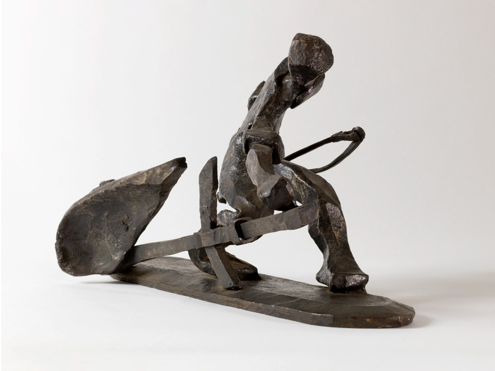 DESVALLIÈRES Richard. "Laboureur". Fer forgé. vers 1936. Paris, musée d'Art moderne.  © Julien vidal / Roger-Viollet