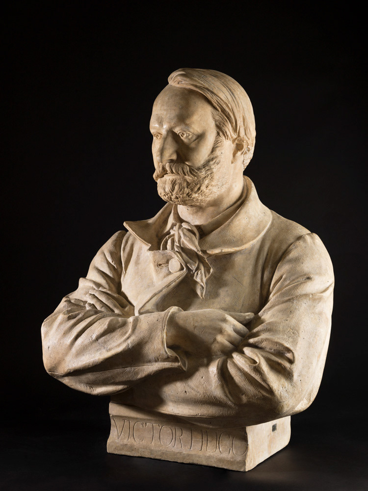 Leboeuf, Louis-Joseph. "Buste de Victor Hugo". Plâtre. Paris, Maison de Victor Hugo. © Julien vidal / Roger-Viollet