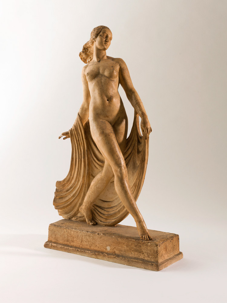 CORMIER Joseph (DESCOMPS Joseph Jules Emmanuel ou Joé, dit). "Terpsichore". Plâtre patiné. Paris, musée d'Art moderne. © Julien vidal / Roger-Viollet