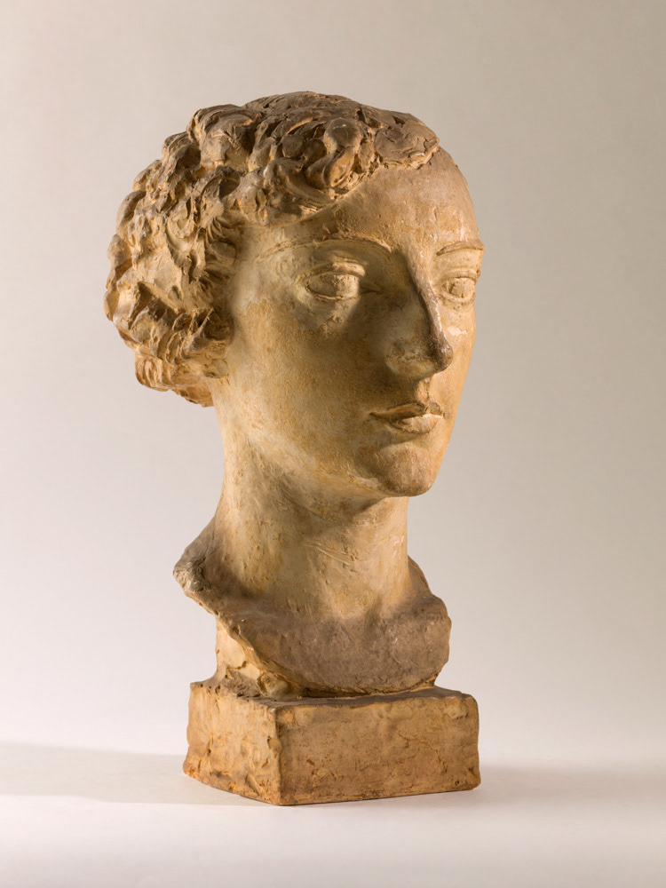 DESPIAU Charles. "Madame Guiot". Plâtre patiné. 1931. Paris, musée d'Art moderne.  © Julien vidal / Roger-Viollet
