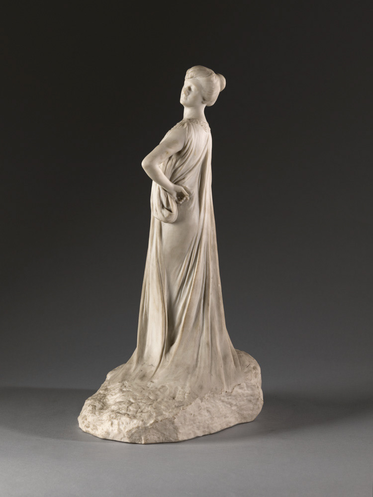 Théodore Louis Auguste Rivière (1857-1912), auteur du modèle."Le dédain". Biscuit (porcelaine) de la manufacture de Sèvres. 1903. Musée des Beaux-Arts de la Ville de Paris, Petit Palais. © Julien vidal / Roger-Viollet
