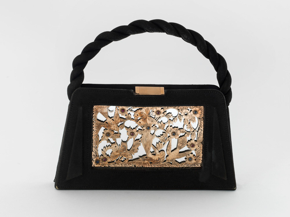 Frédéric Boucheron (1830-1902). Nécessaire. Or, argent, rubis. Vers 1950. Musée des Beaux-Arts de la Ville de Paris, Petit Palais. © Julien vidal / Roger-Viollet