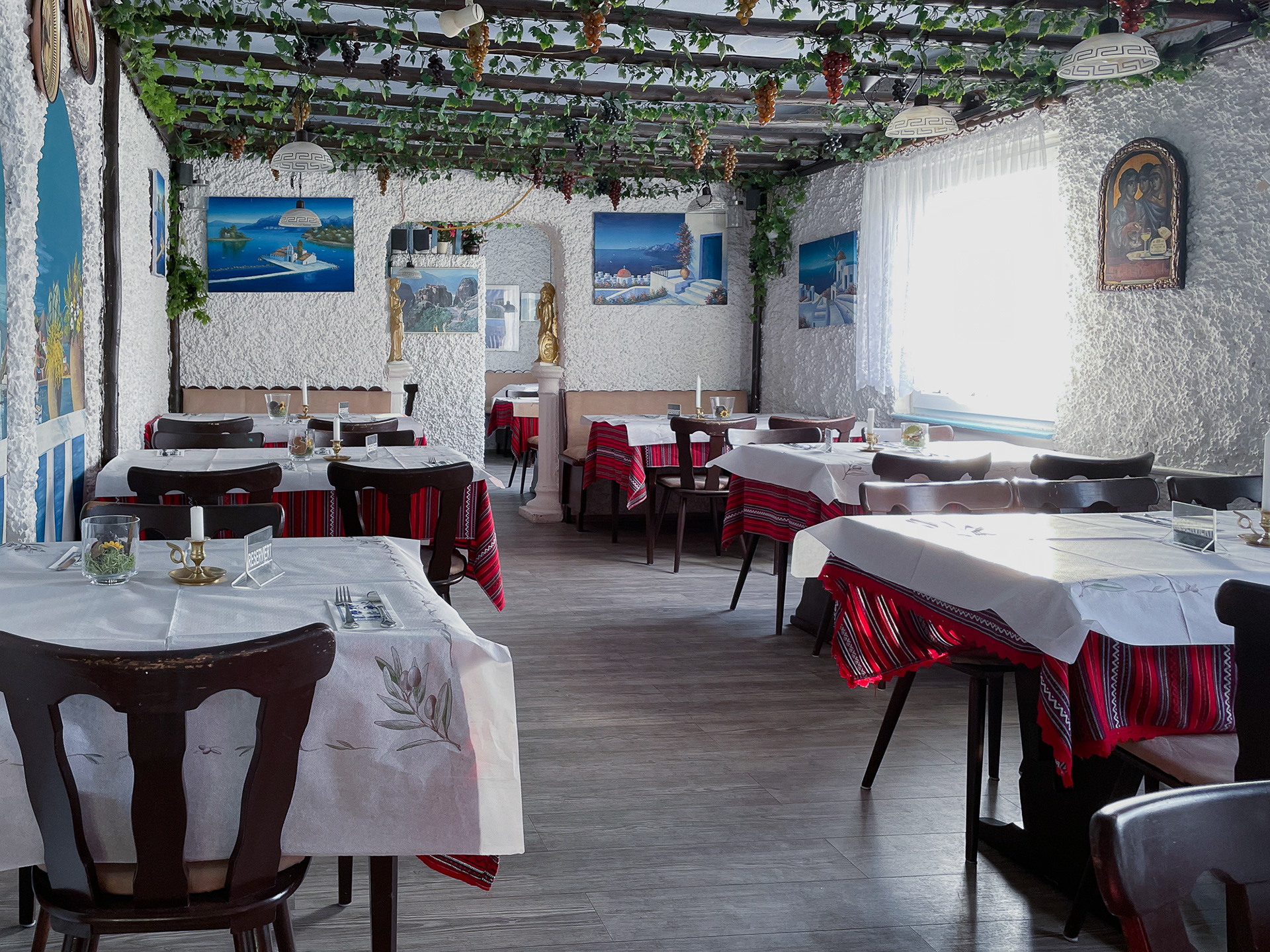 Großer Saal Blick vom Kamin