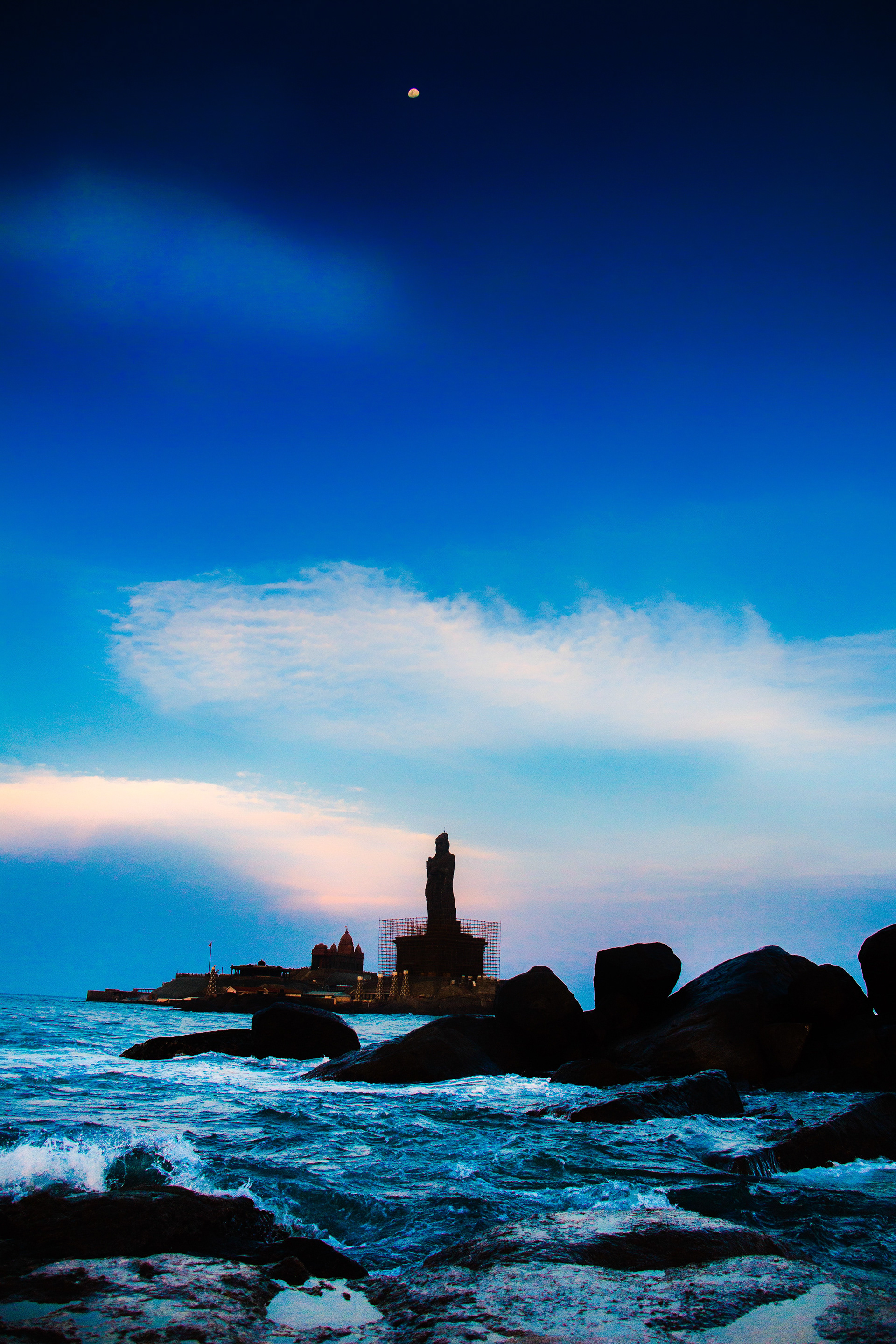 133 Ft Thiruvalluvar Statue - Under Renovation