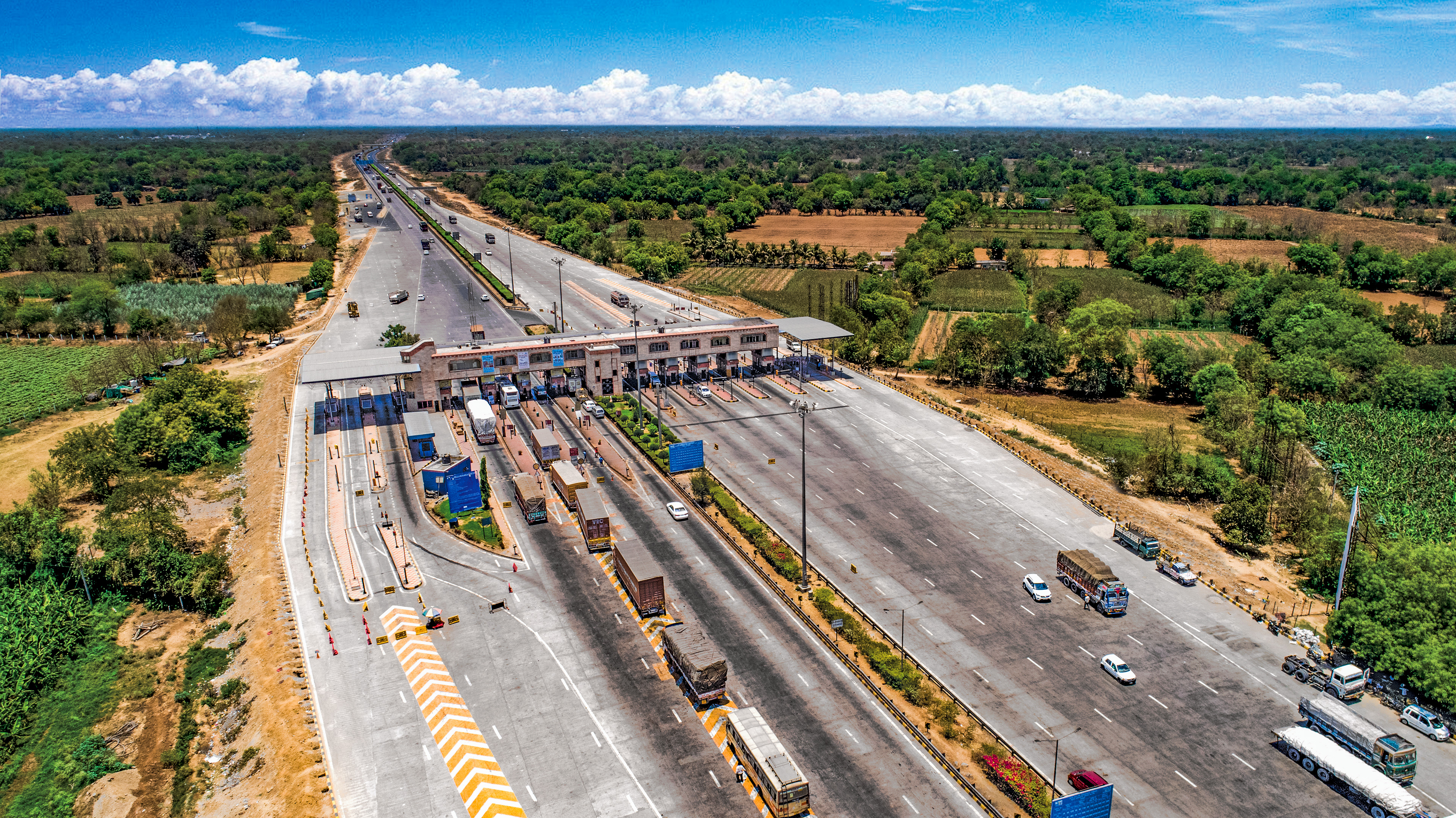 Ahmedabad - Vadodara Expressway, Gujarat (National Expressway 1)