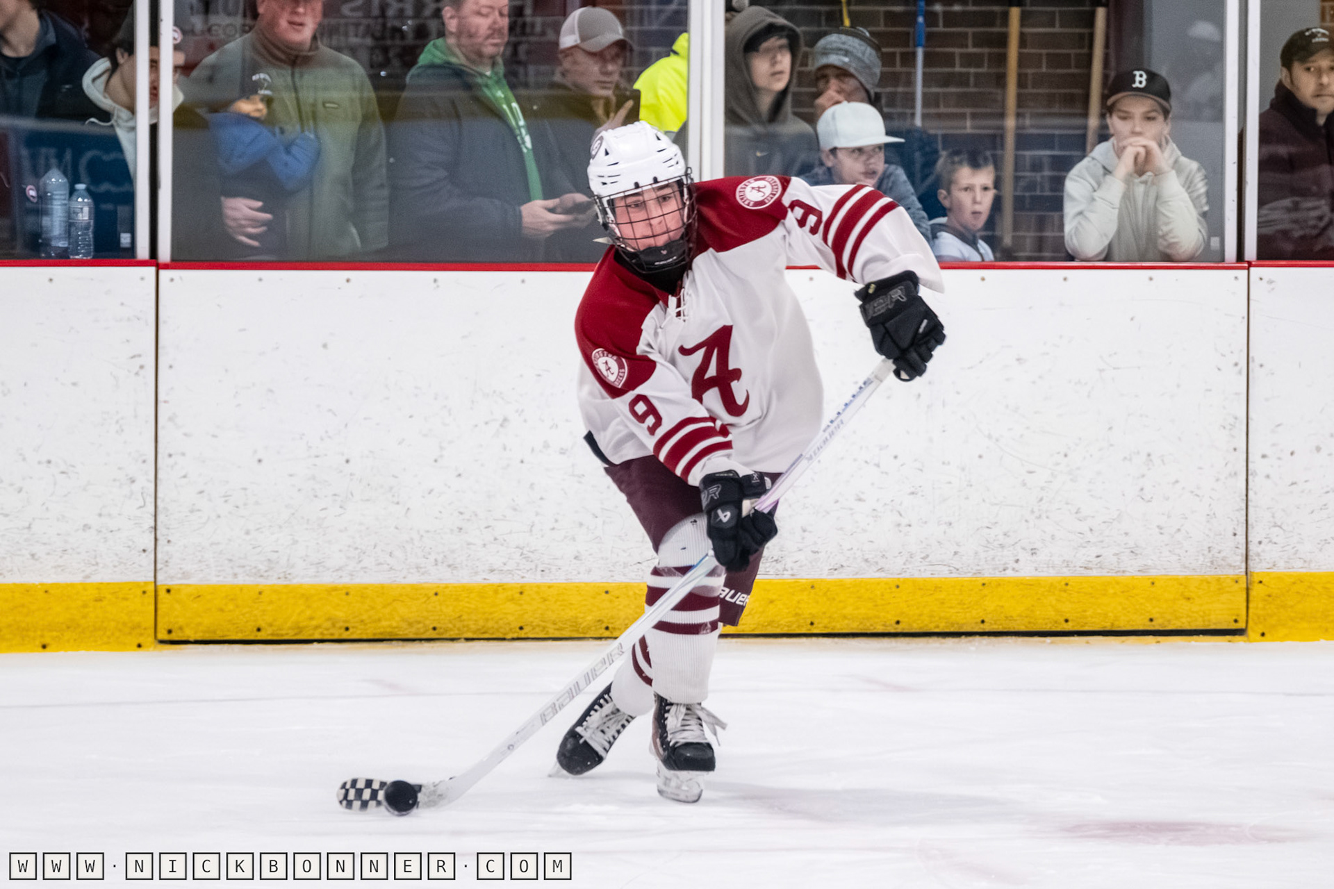 Catholic Memorial def Arlington HS 3-212-31-25