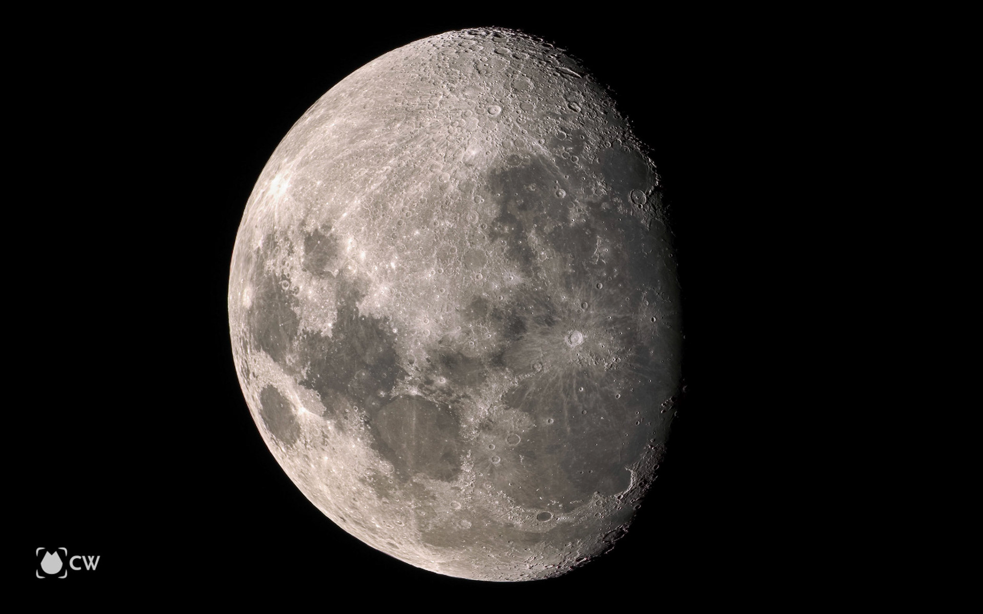 the Moon on 05 Feb, near full moon. That was a great night with clear sky, no wind and cloud. The result was quite good in detail. I'm happy to take this.