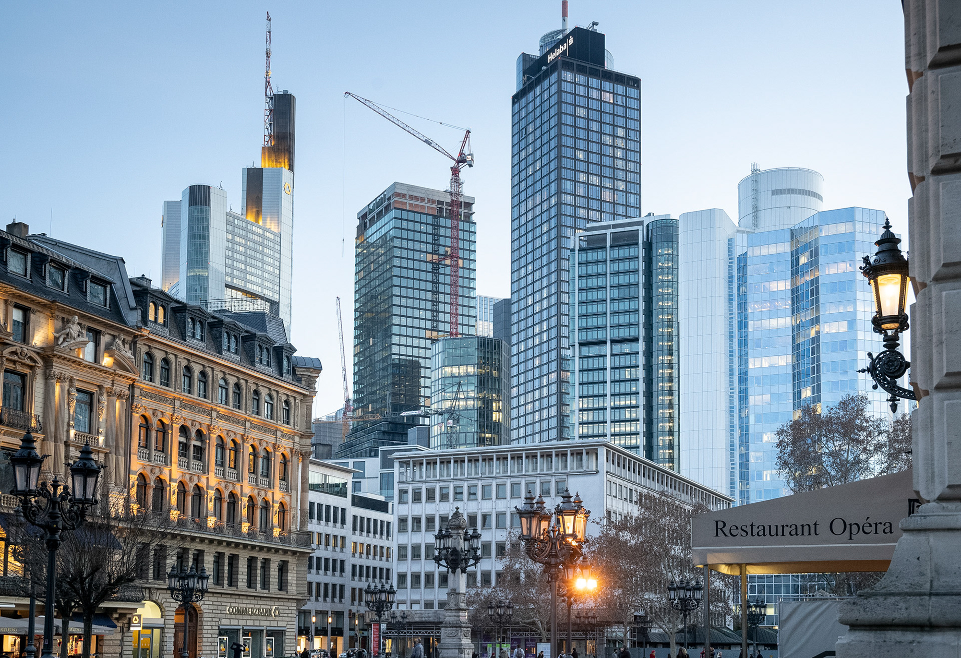 Fotodokumentation vom Bau des OmniTurms für Tishman Speyer