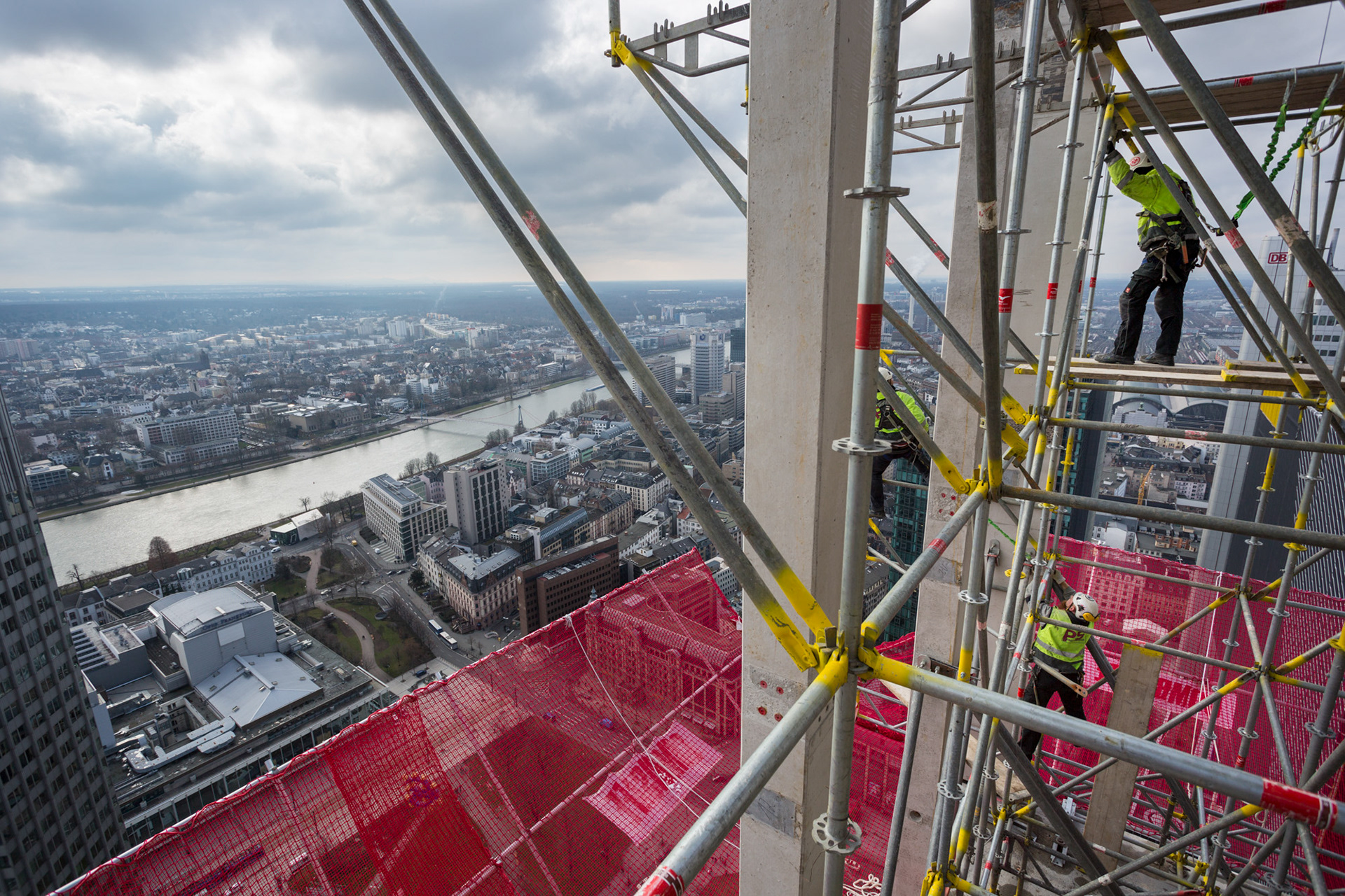 Fotodokumentation vom Bau des TaunusTurms für Tishman Speyer