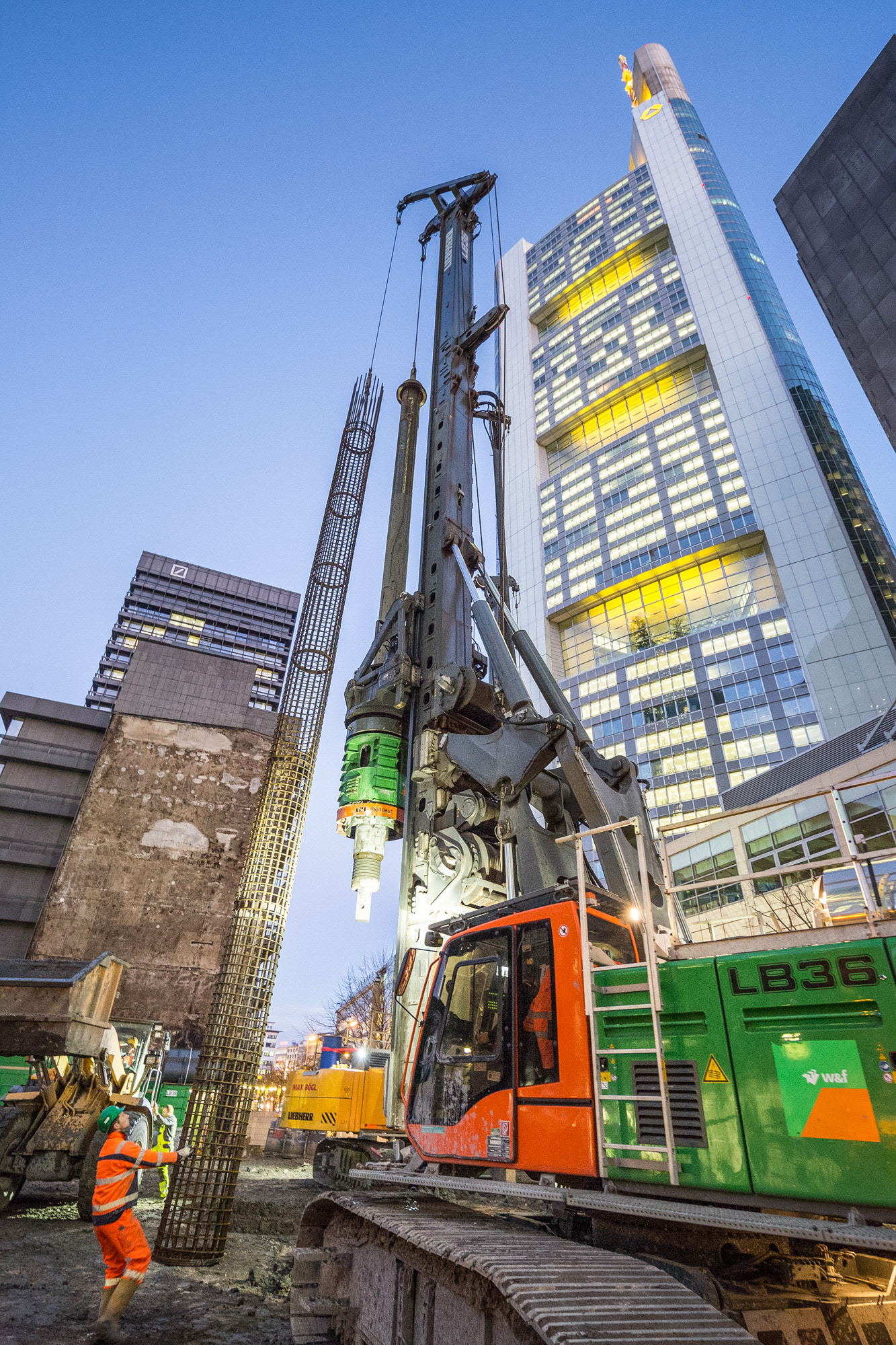 Fotodokumentation vom Bau des OmniTurms für Tishman Speyer