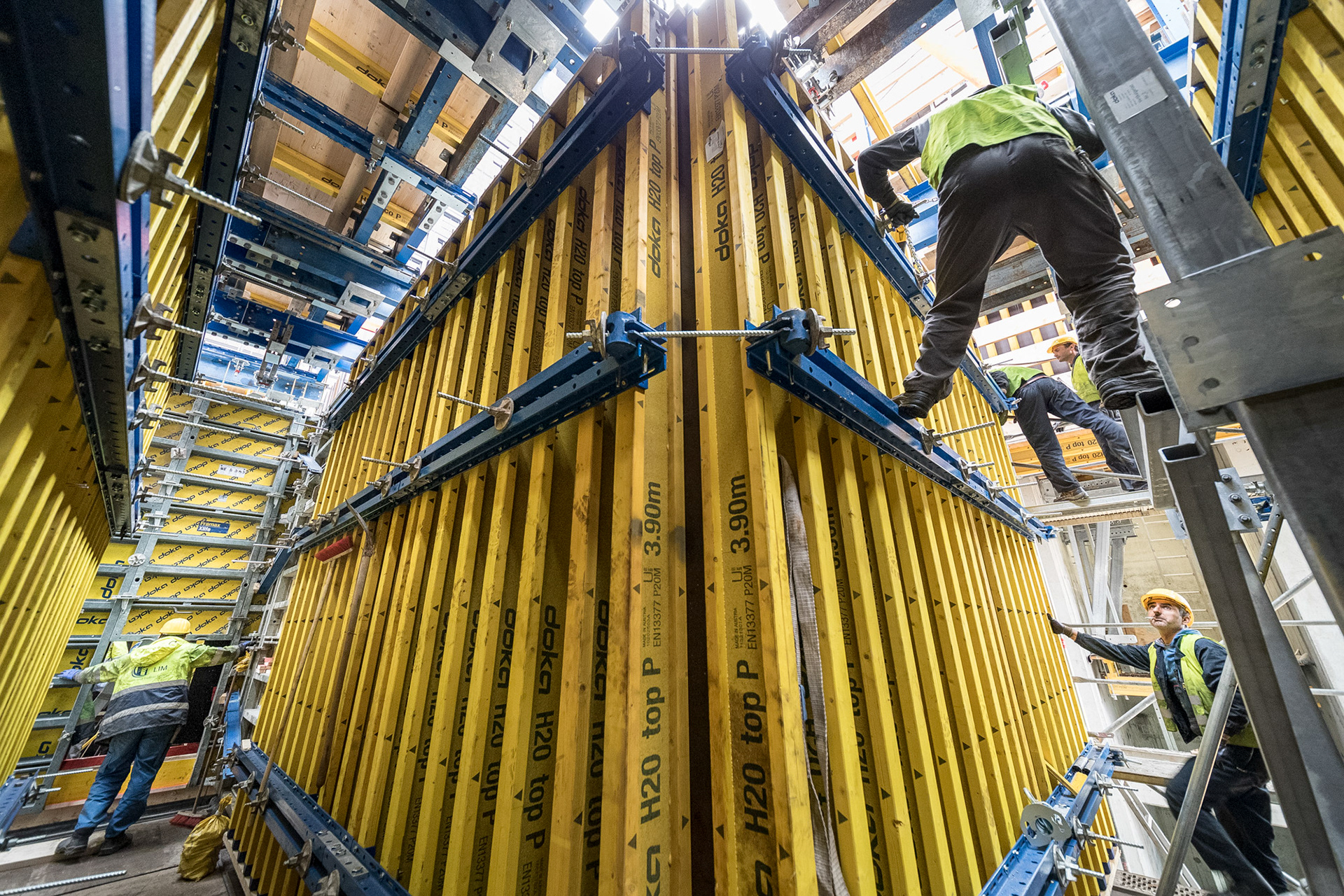 Fotodokumentation vom Bau des OmniTurms für Tishman Speyer