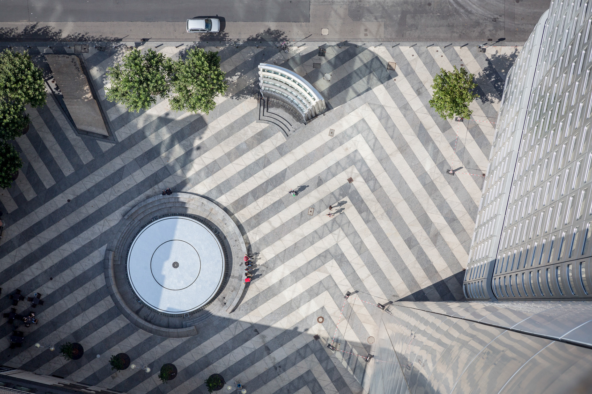 Fotodokumentation des Umbaus des SilverTowers für die Commerzbank AG