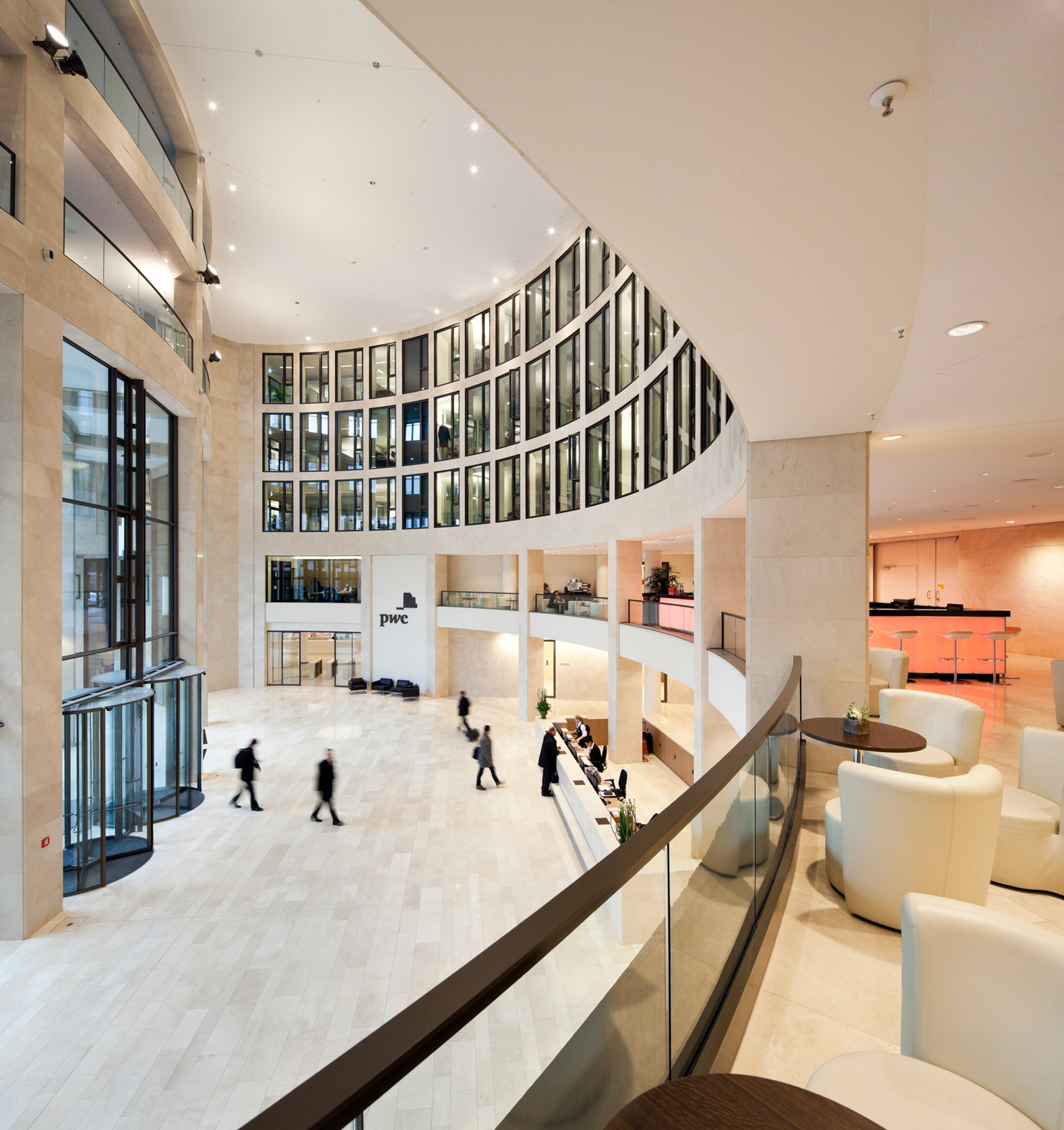 Fotodokumentation vom Bau des Tower 185 für CA Immo