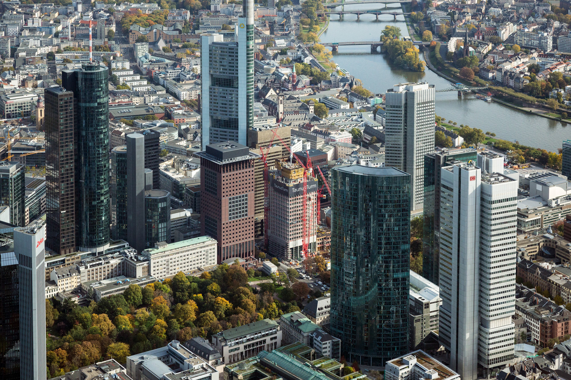 Fotodokumentation vom Bau des TaunusTurms für Tishman Speyer