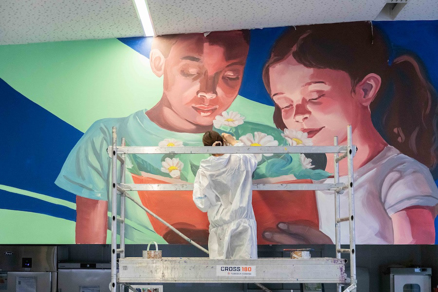 Les artistes Mojito Fraise dans l'école Chantin (Paris 14) en 2025. 