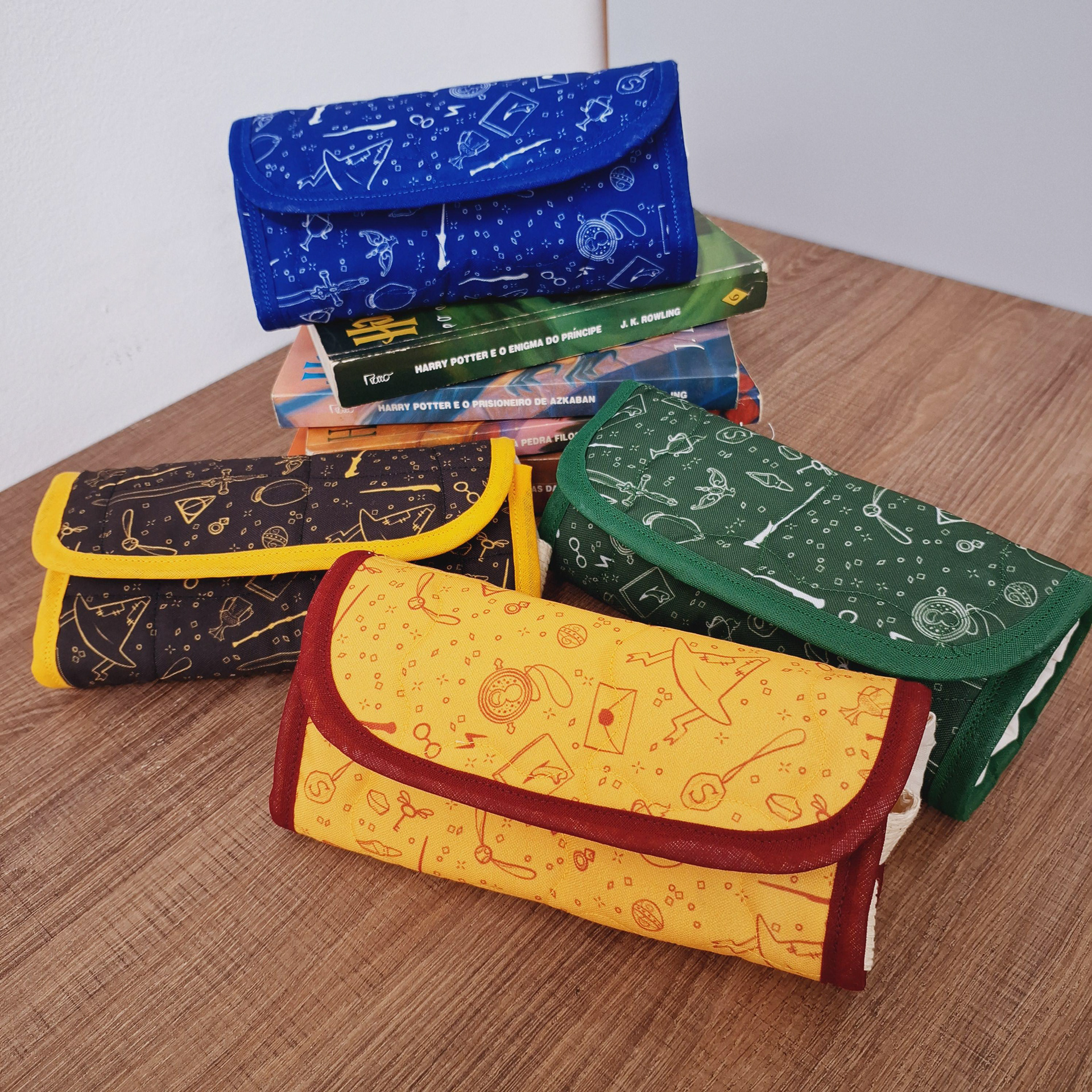 Produzi algumas ecobags com a estampa.