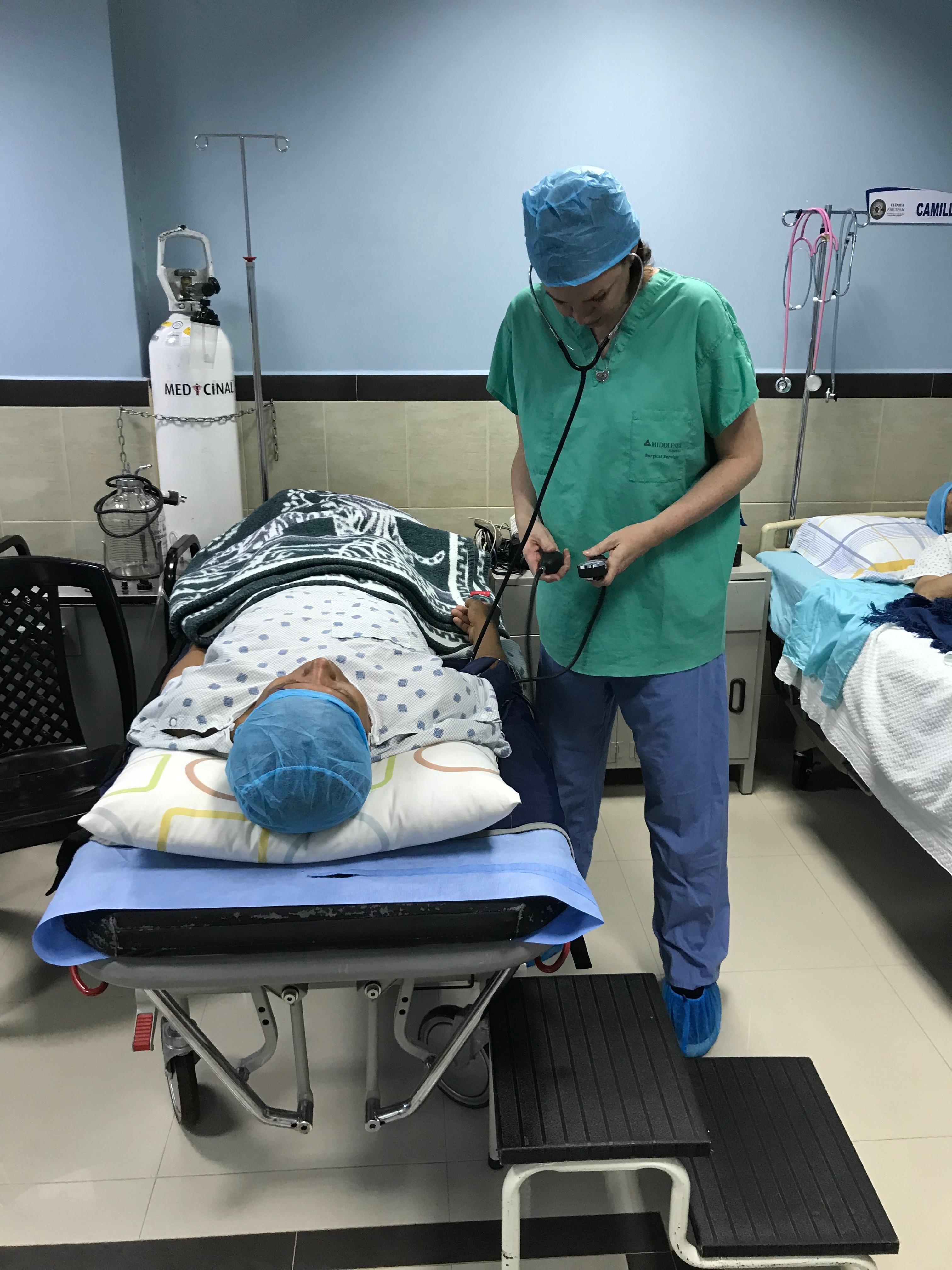 Volunteering with patients at FIBUSPAM