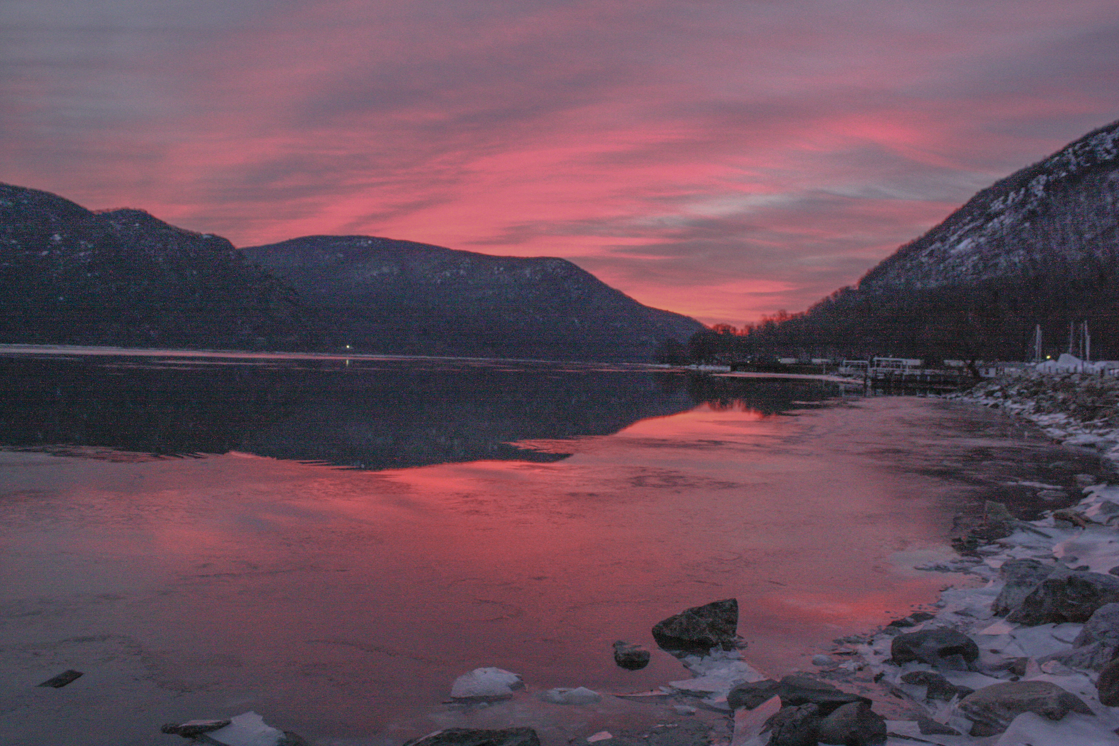 Red Morning Sailors Warning