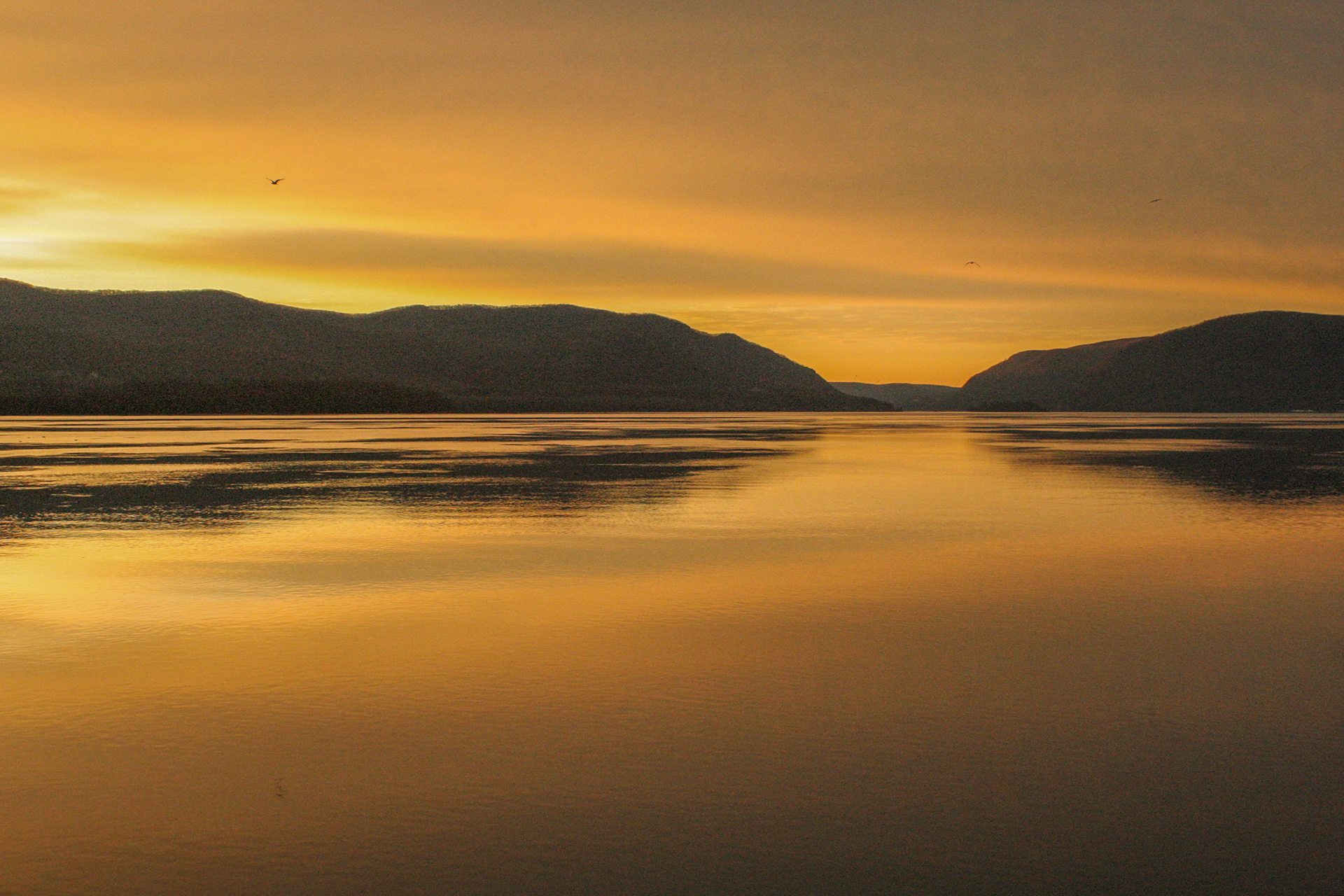 Yellow Hudson Sunset
