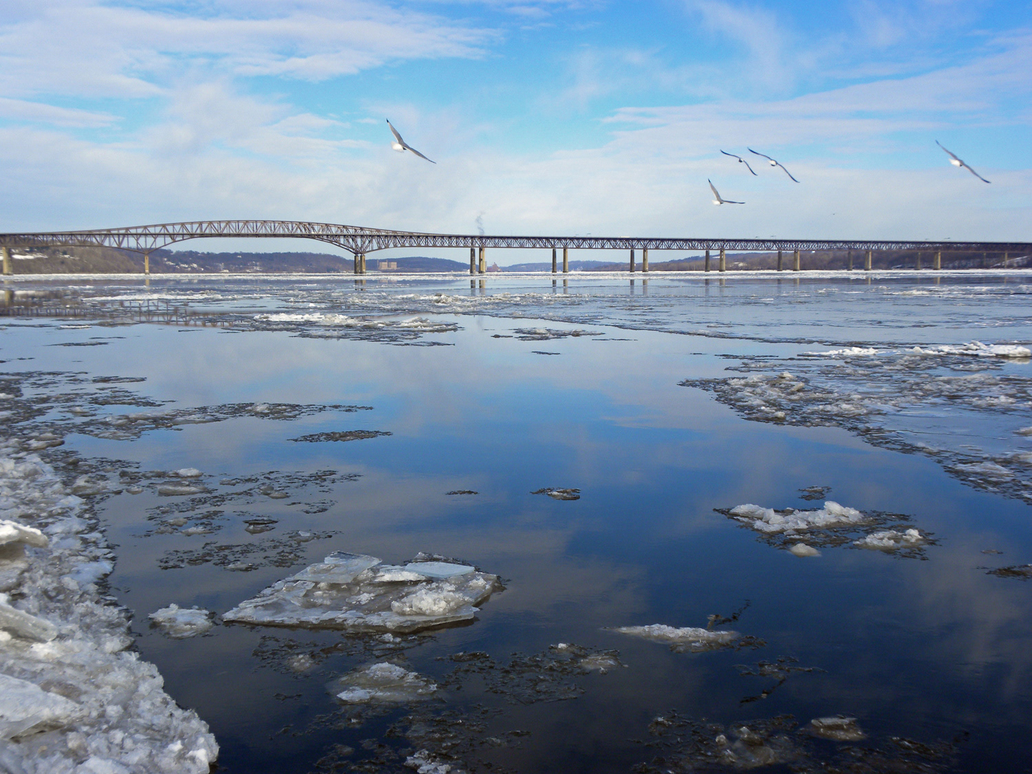 Icey Hudson River