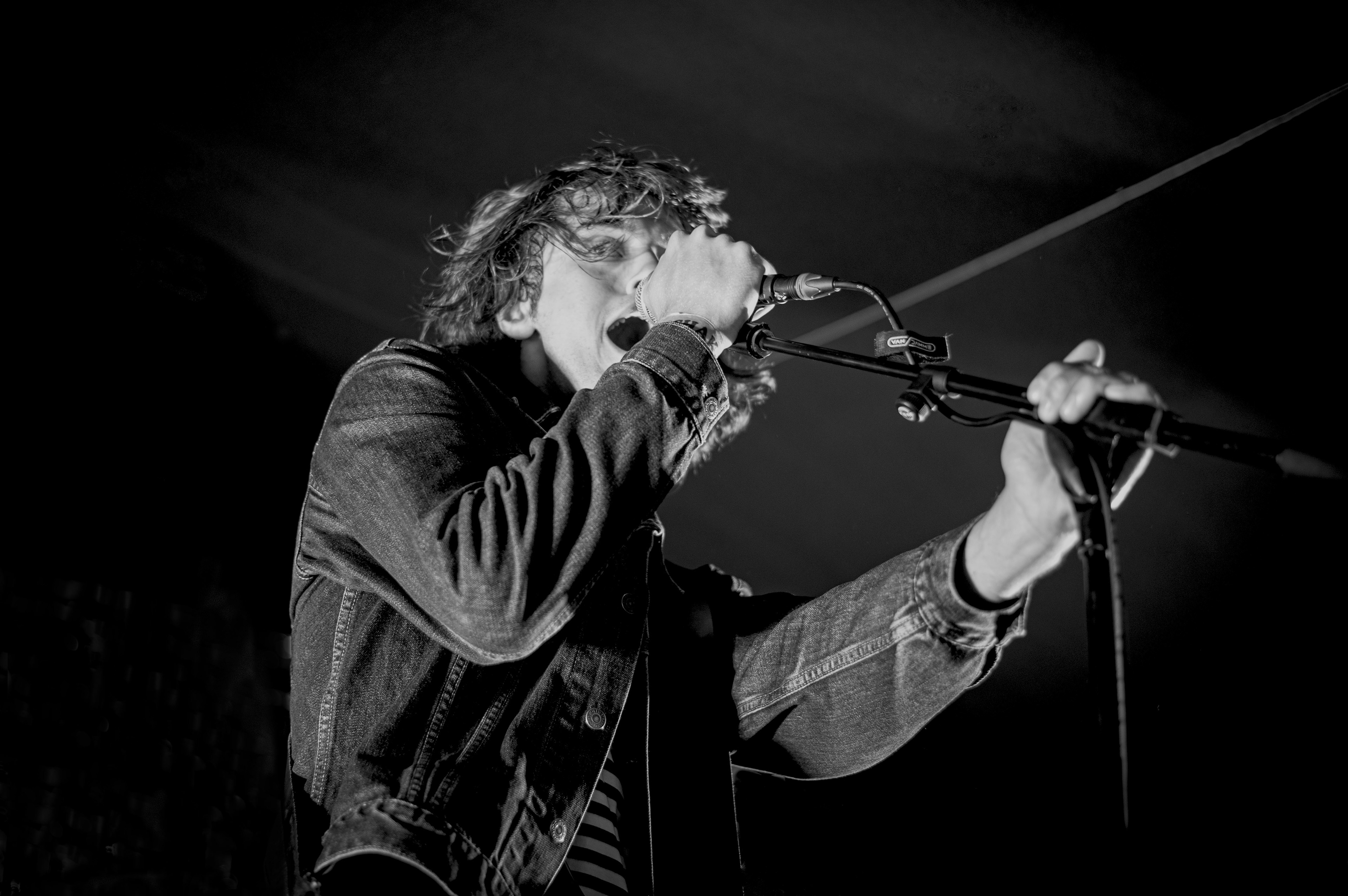 Frankie Dobson / The Thieves