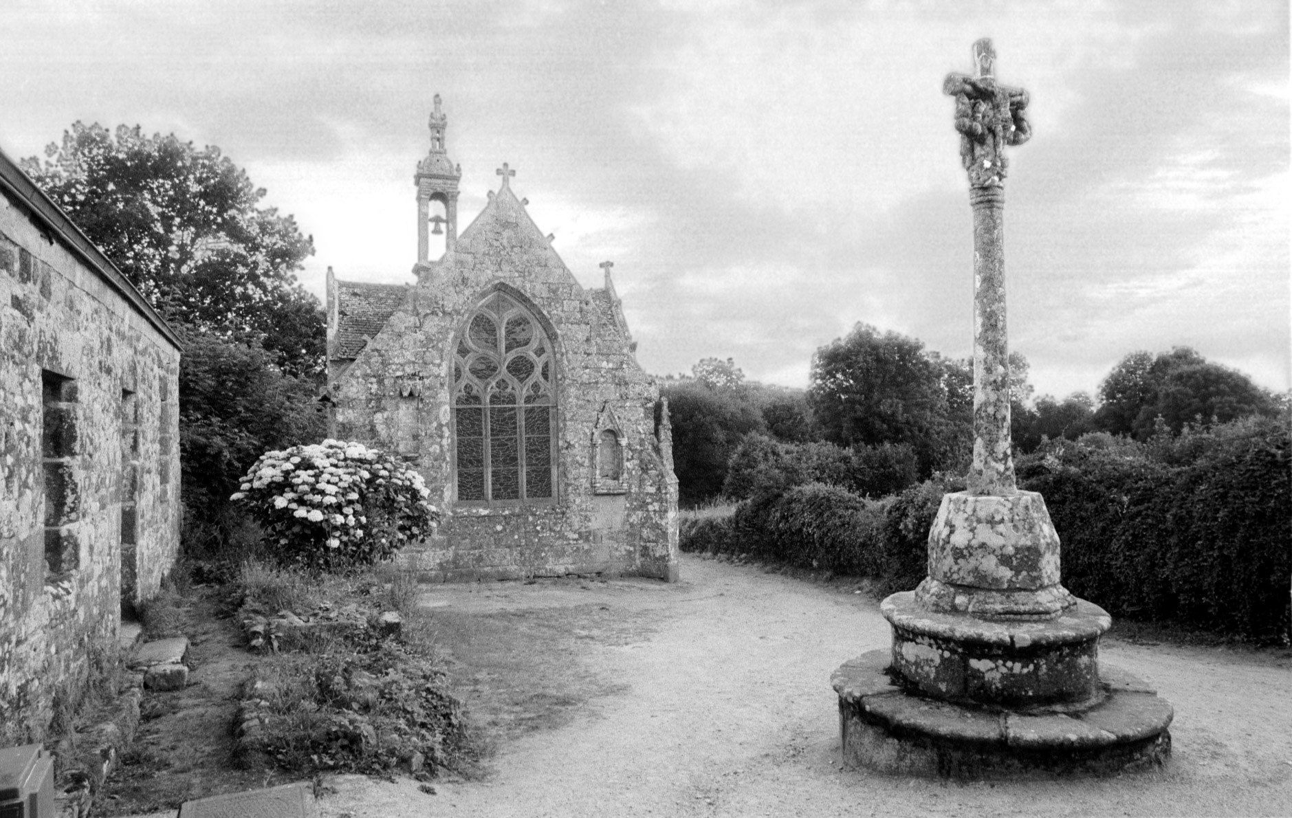 02-Locronan 