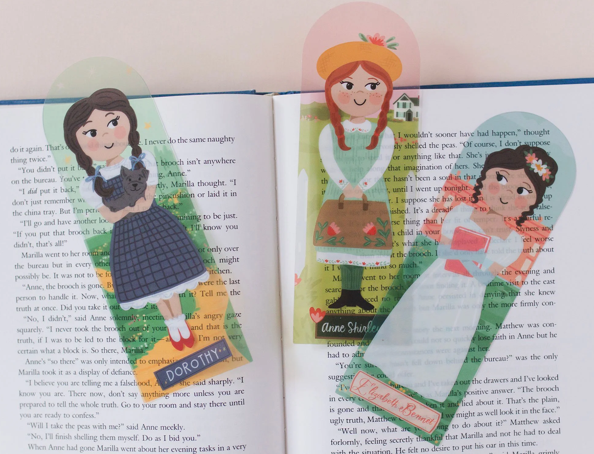 Pippi Post - Favorite Books Transparent Arch Bookmarks