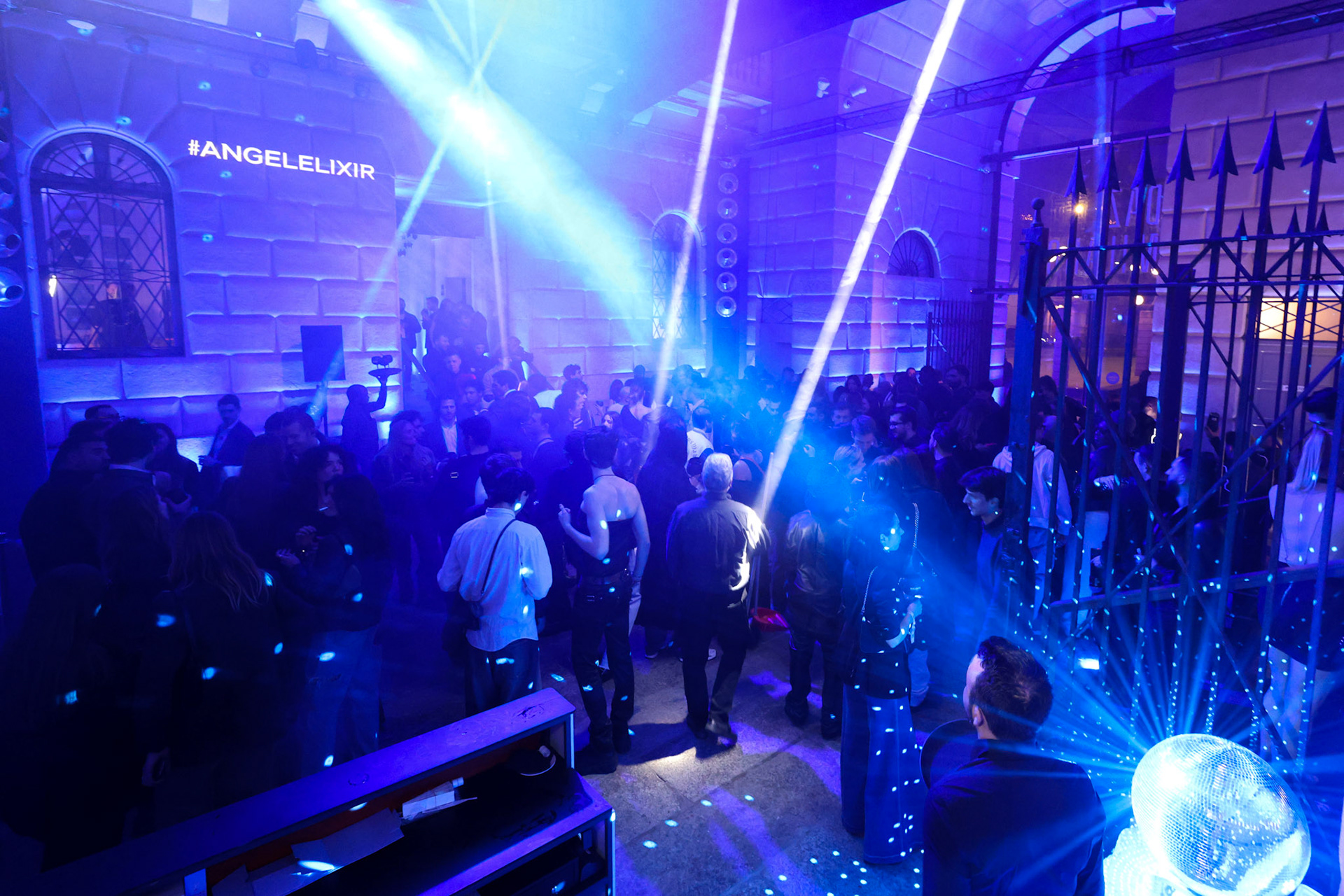 Mugler Angel Elixir Party