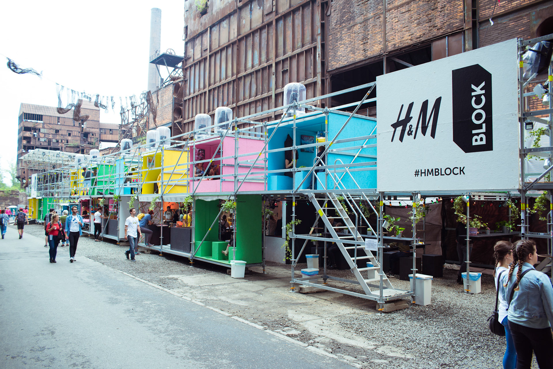 Technická produkce a výroba vybavení pro H&M Block 2018 na akci Colours of Ostrava 2018 (produkce M-ocean)