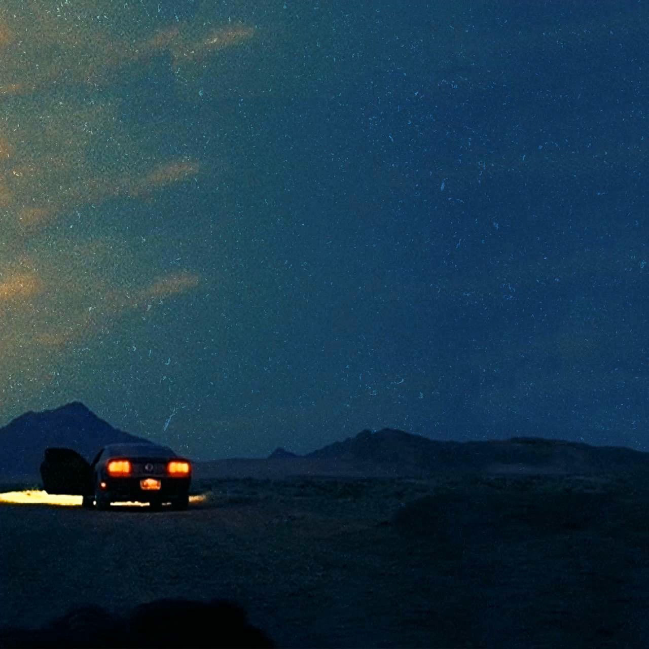 Atmosphère du clip_FlashlingLight_KanyeWest