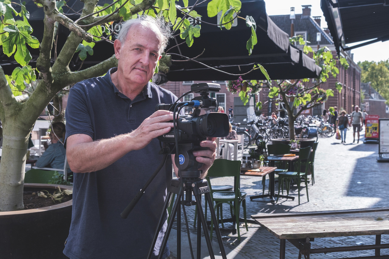 Wim van Engelenburg - cameraman Geboren 02-08-1948 RPL Woerden-Cameraman/eindredactie; golfen; tuinieren; koken 'Ook bij hoge leeftijd blijven focussen'