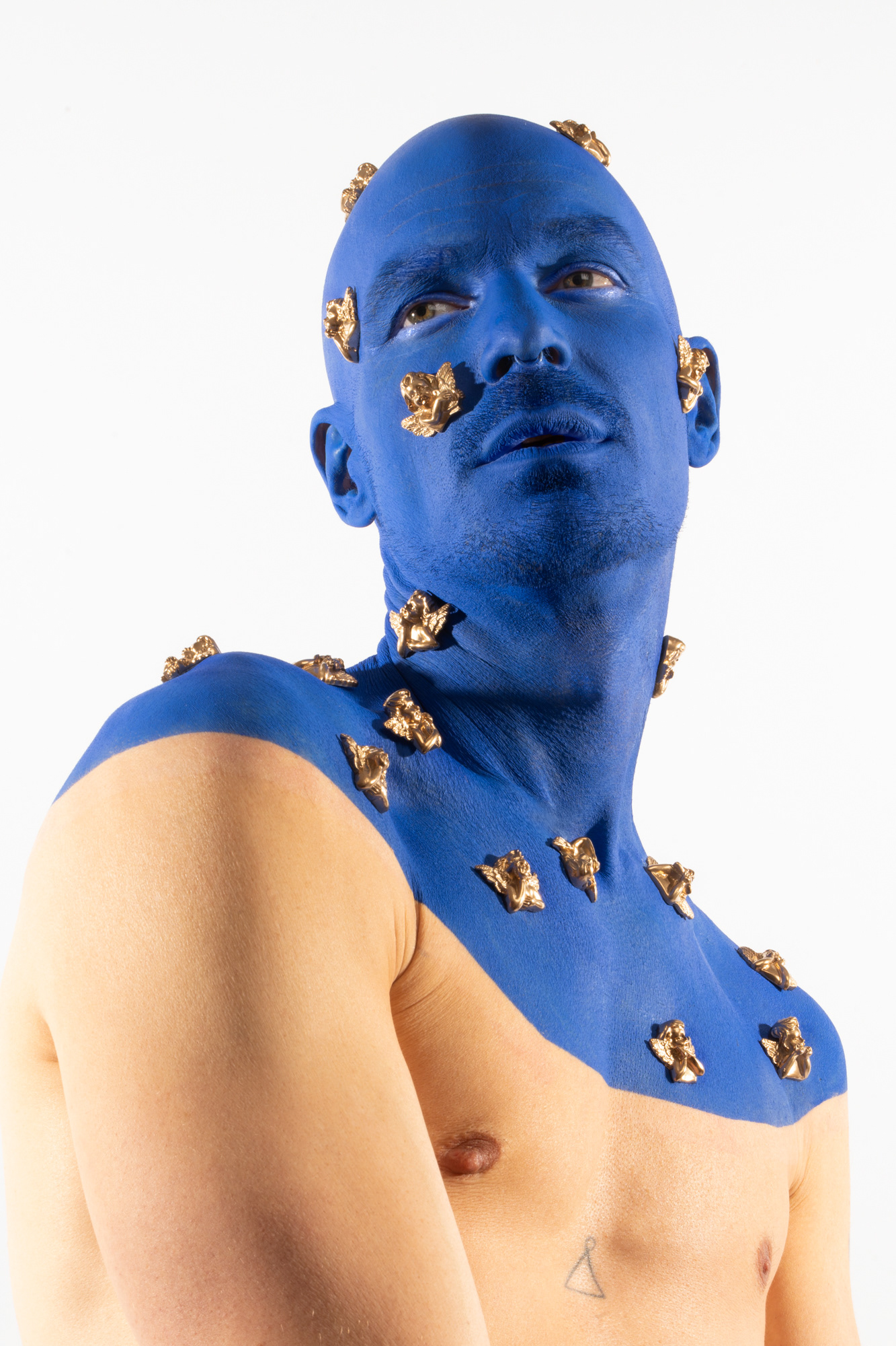BLUE SAVANNAH Erasure- Model: Geert