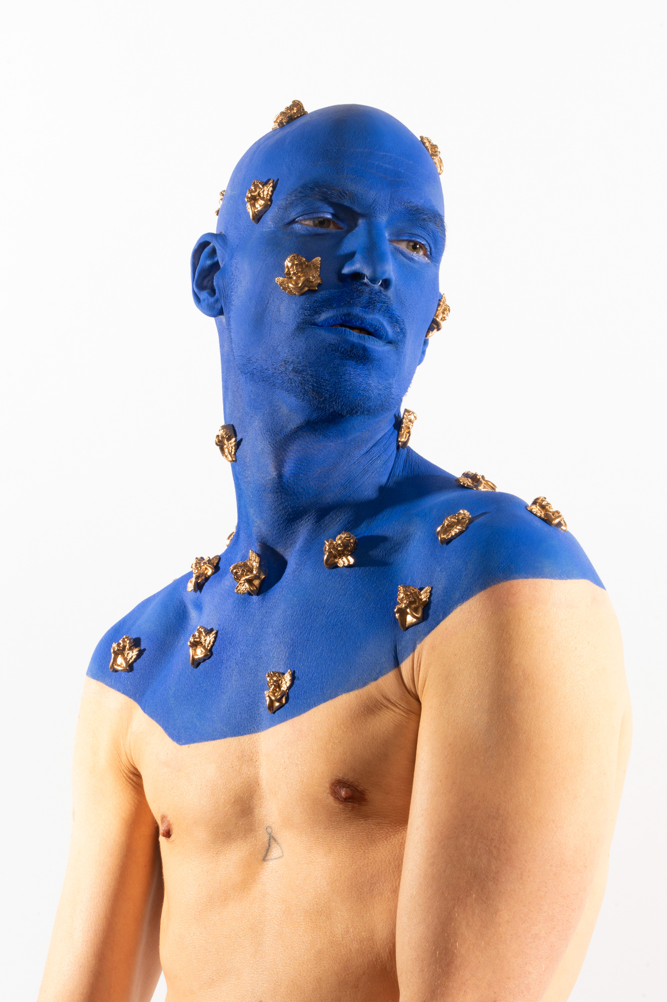 BLUE SAVANNAH Erasure- Model: Geert