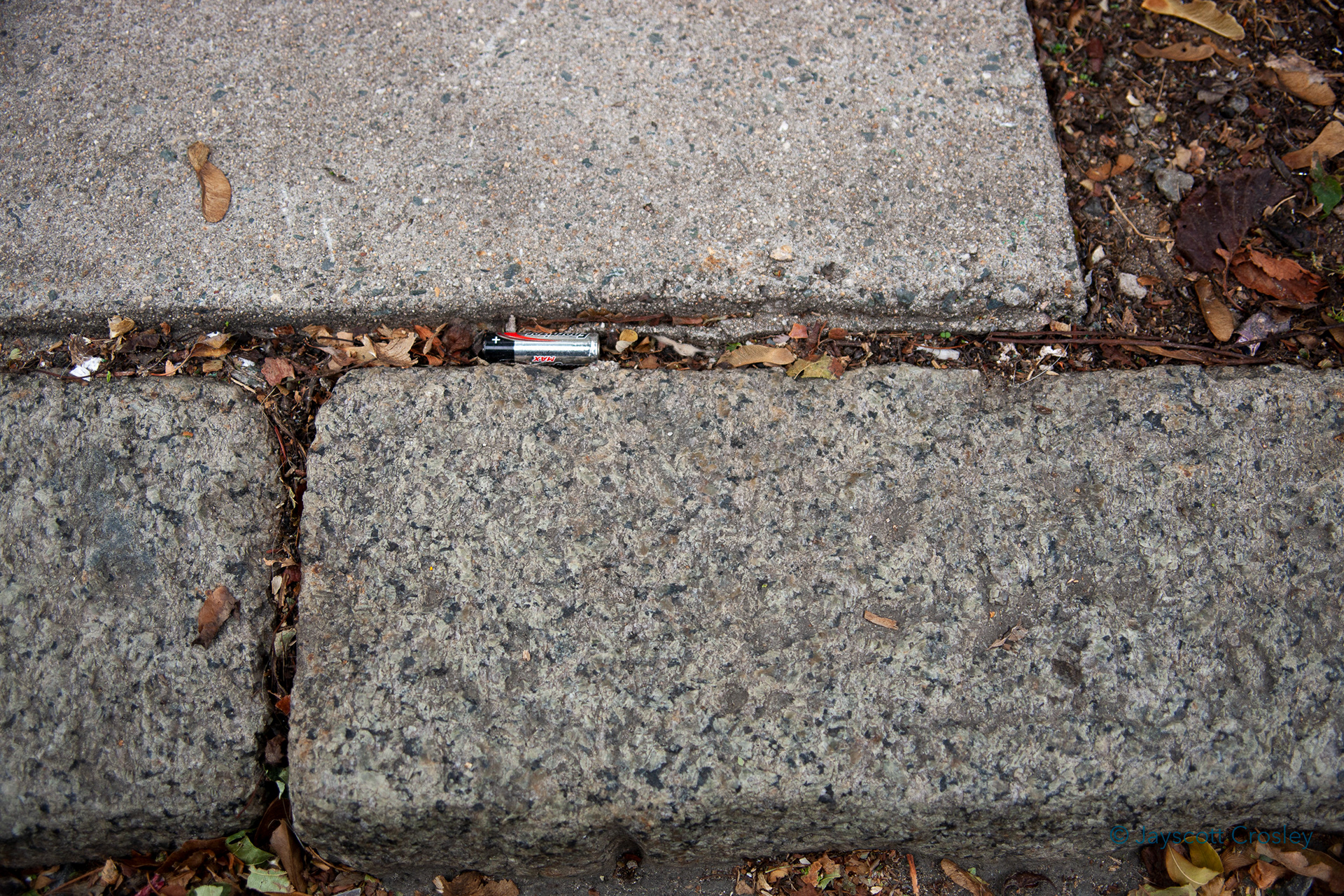 f4.0 1/1000 ISO 400 "Earth Power" 12-October-2020_Bow St_Beverly MA_photo by Jayscott Crosley