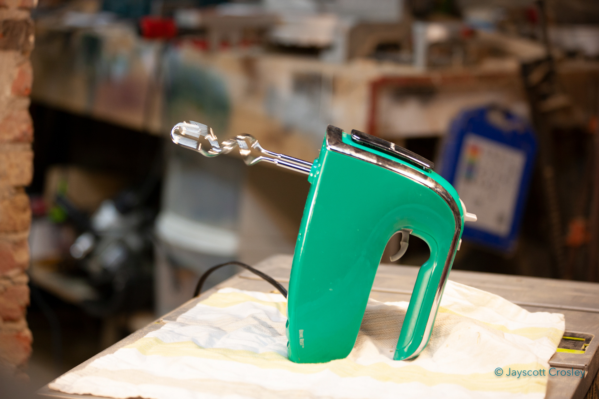 f4.0 1/60 ISO 500 - mixer/table saw