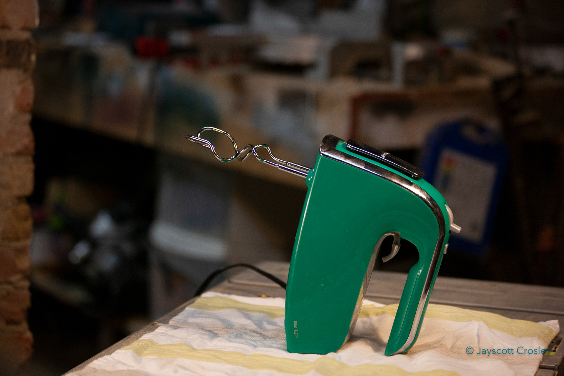 f4.0 1/500 ISO 1600 - mixer/table saw