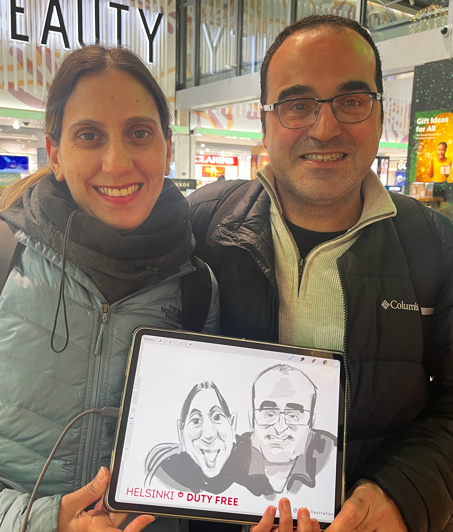 karikatyrtecknare HelsinkiDutyFree