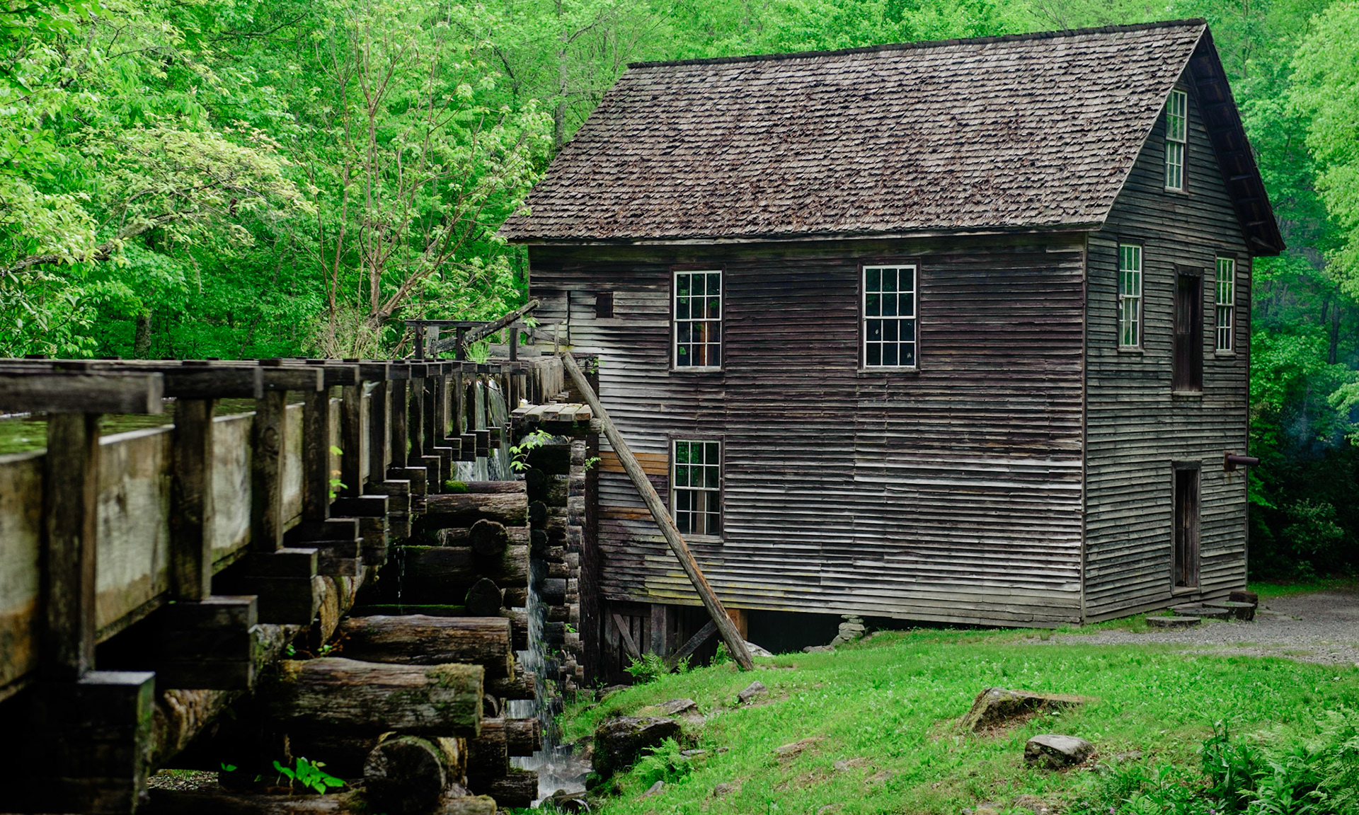 Mingus Mill. Great Smoky Mountains National Park.