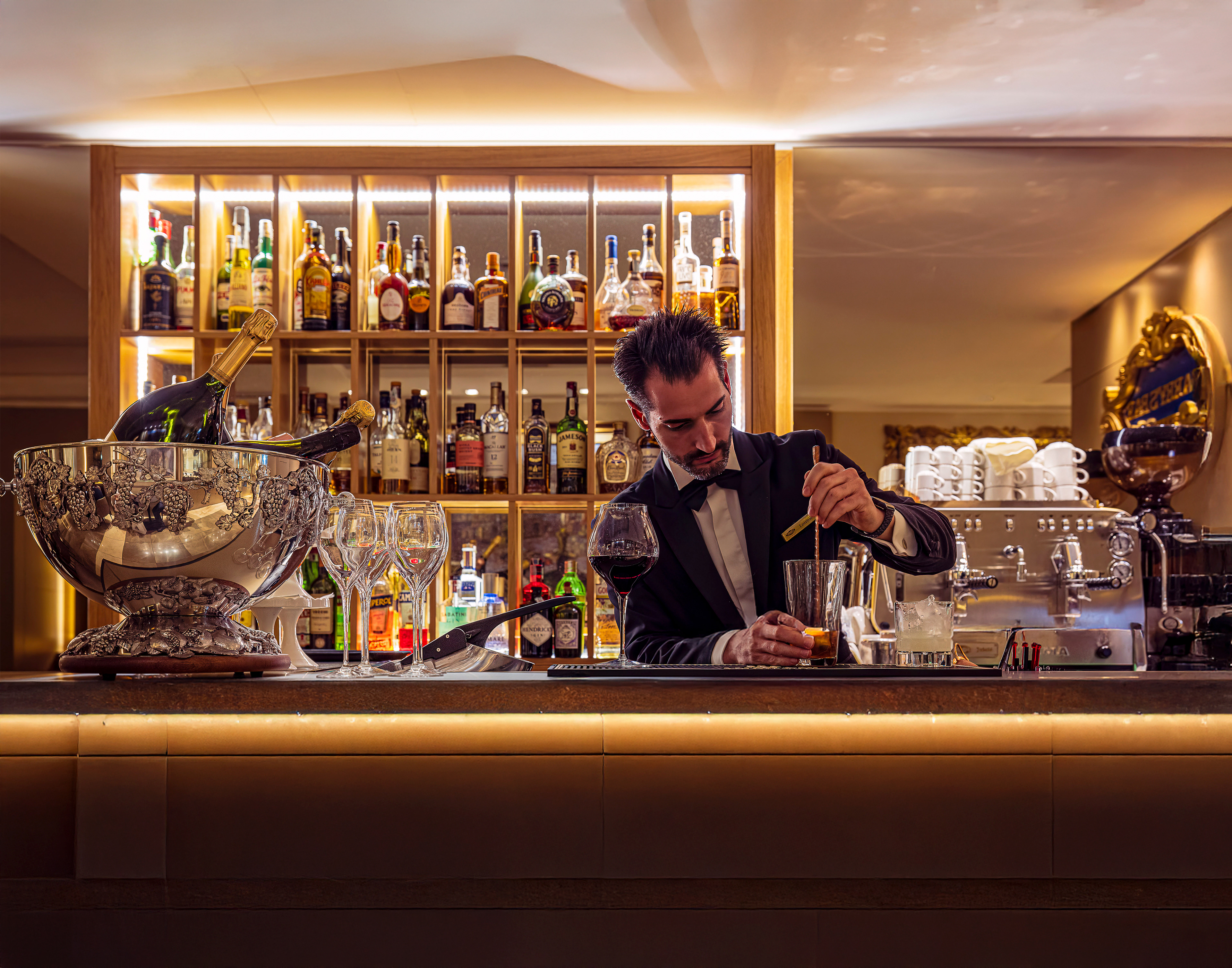 The Bartenders Measure, Harry's Bar, Italy