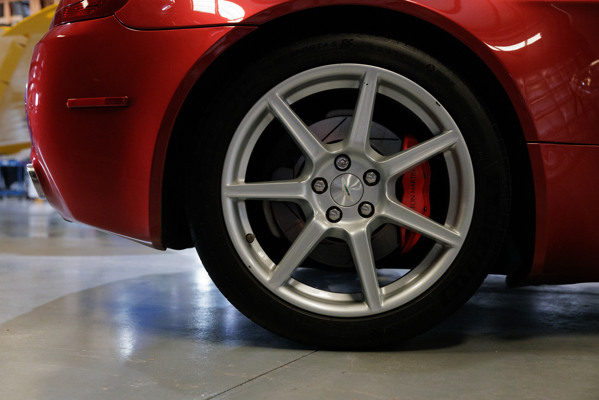 Aston Martin Tire