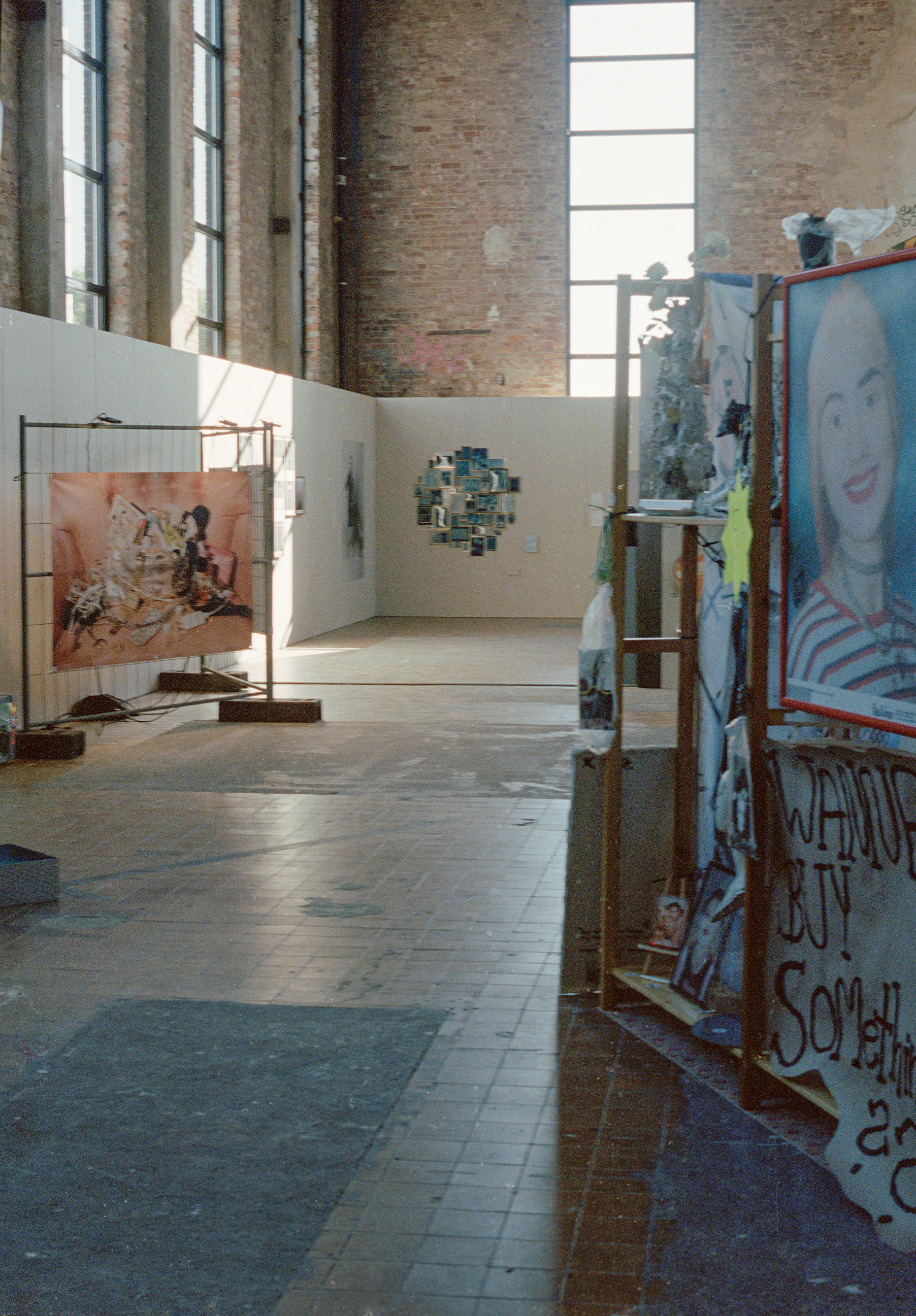 Violets are Blue, Exam show, Röda Sten Konsthall, 2022