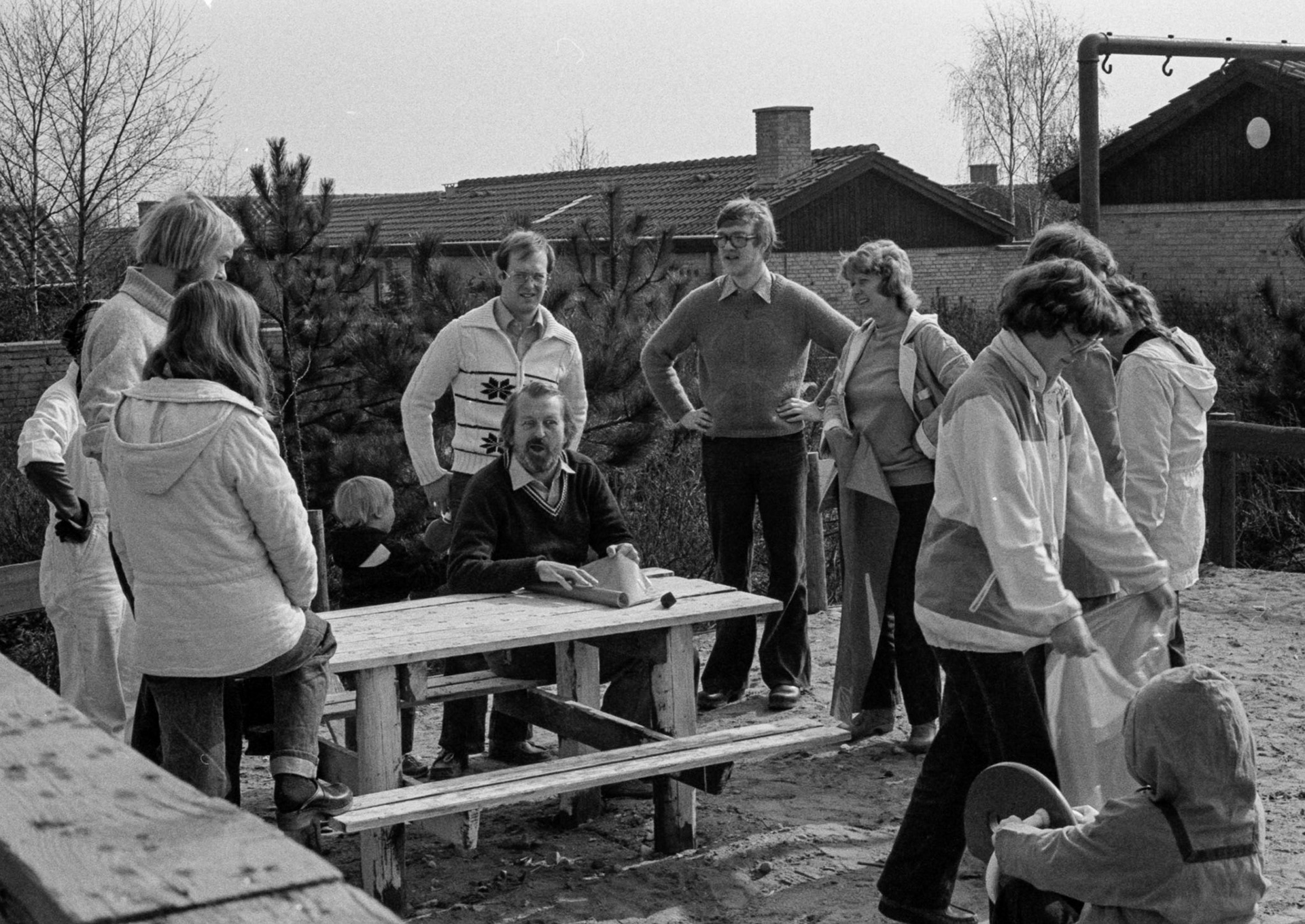 ,1980,Forår,Gl.toftegård,Oprydningsdag