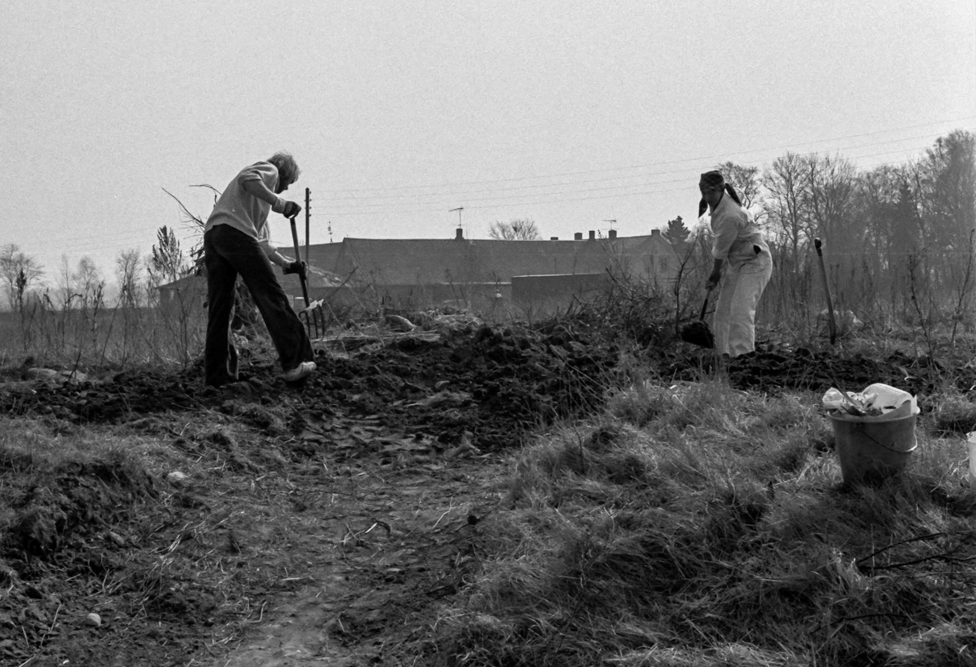 ,1980,Forår,Gl.toftegård,Oprydningsdag