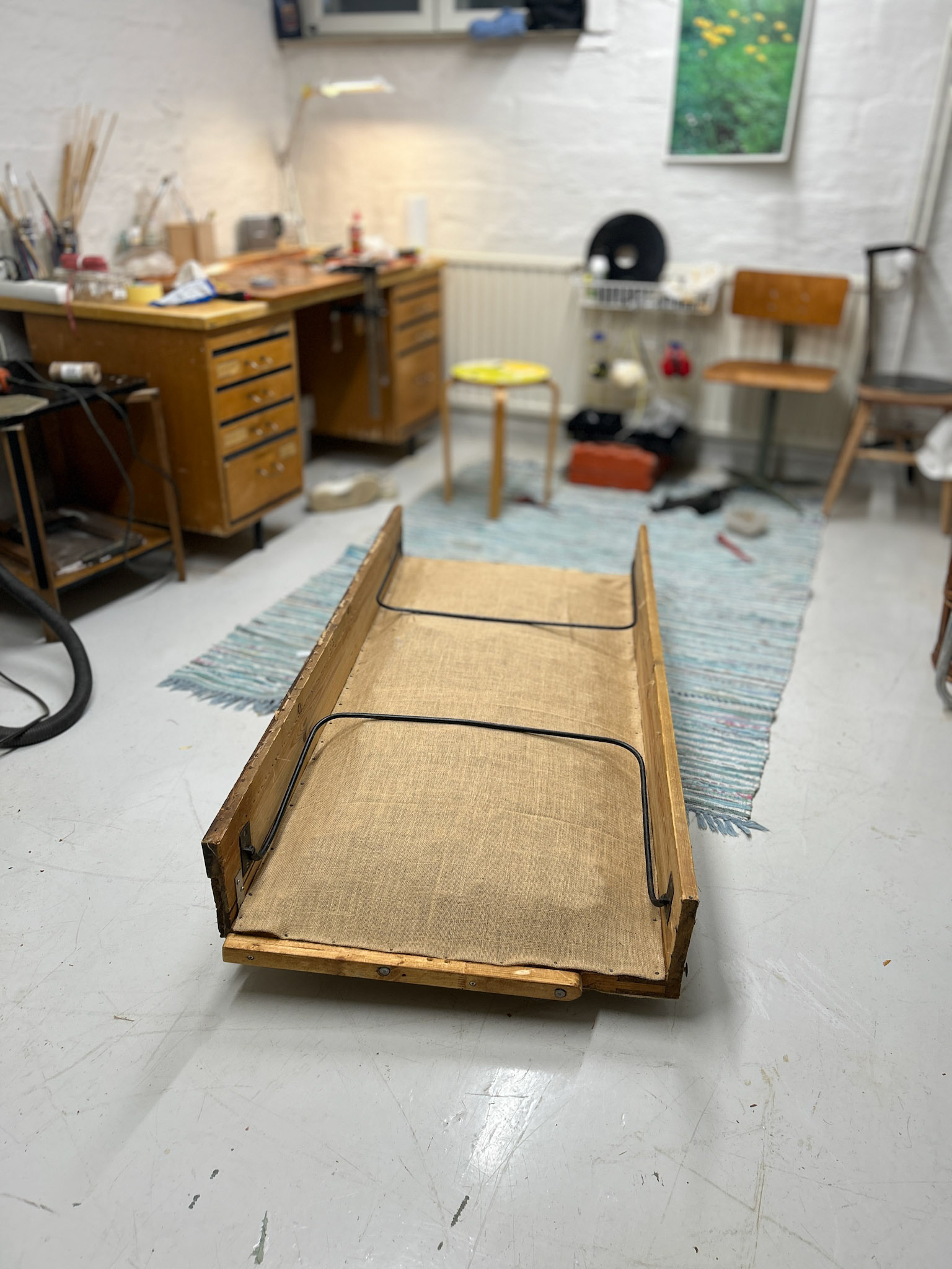 Vanha sohva korjattuna 