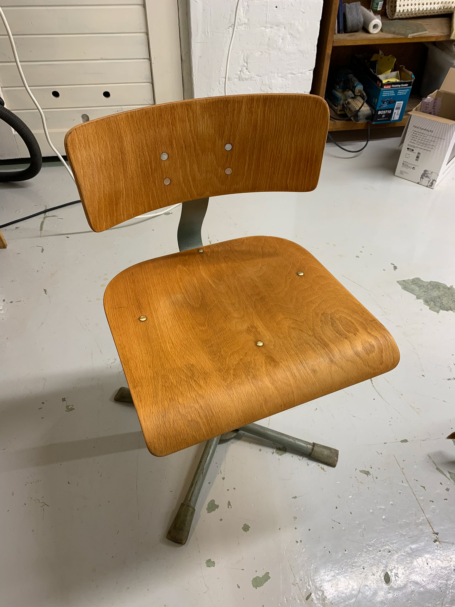 työtuoli (jälkeen)