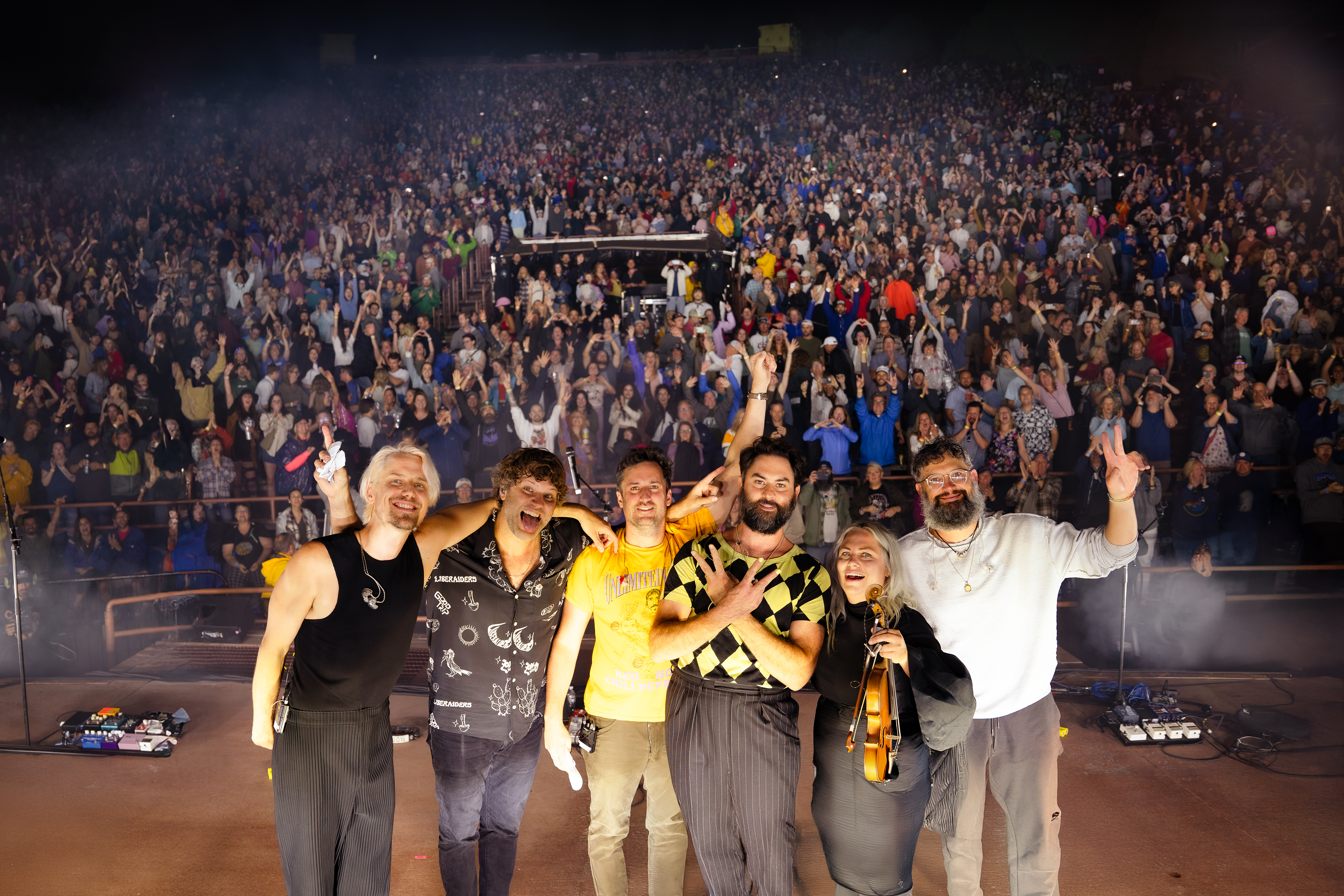 THE HEAD AND THE HEART - RED ROCKS