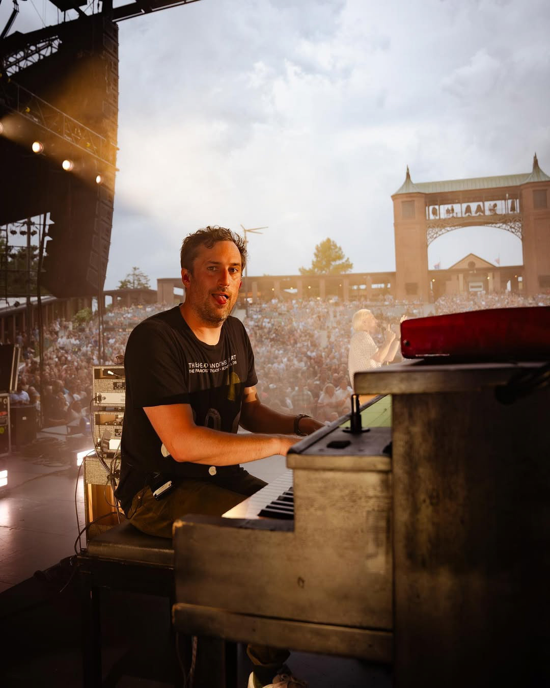 THE HEAD AND THE HEART TOUR