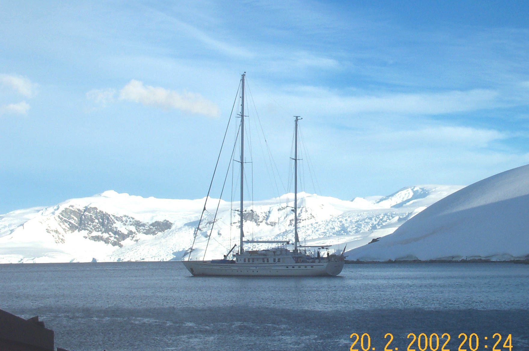 Our travelling companions on Dione Star at Enterprise Is.